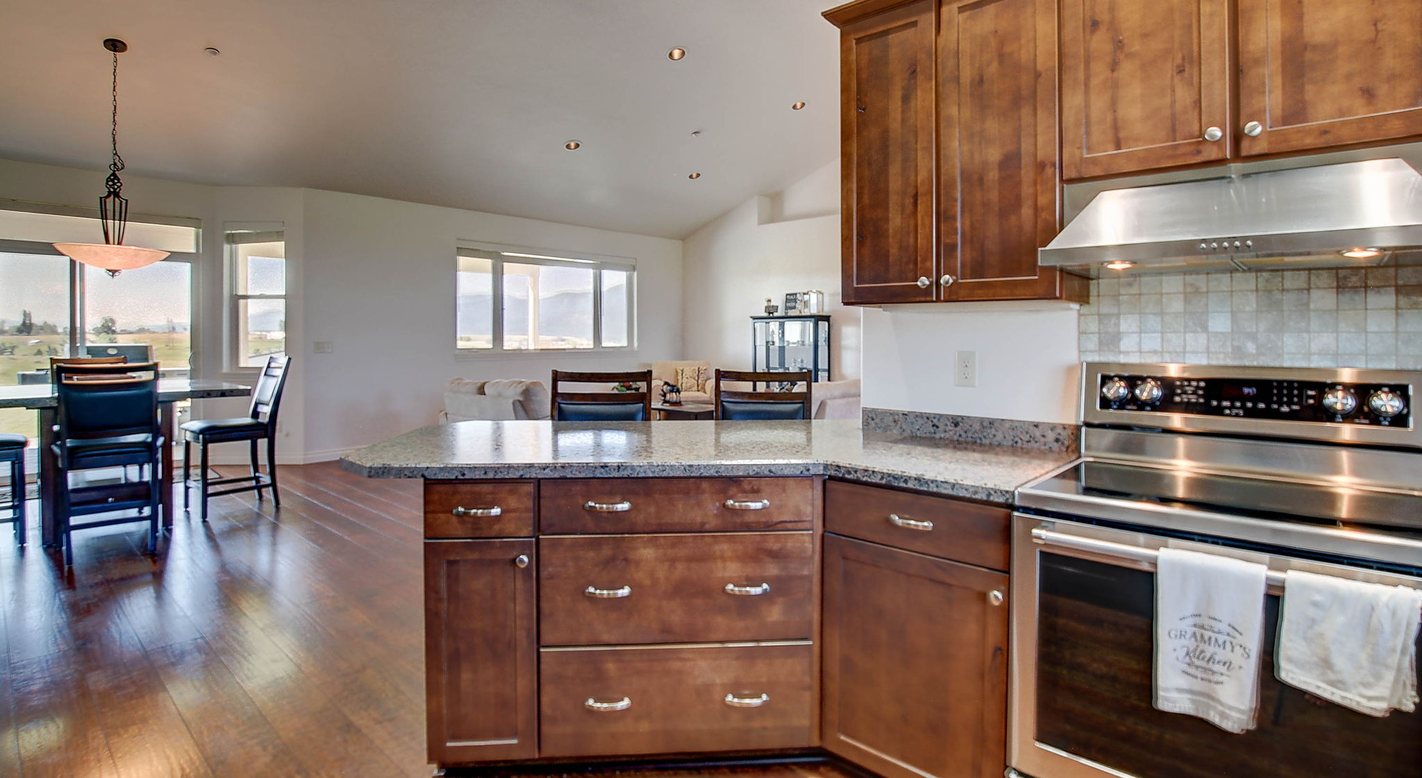 9758 Platinum Court Property Photo 14