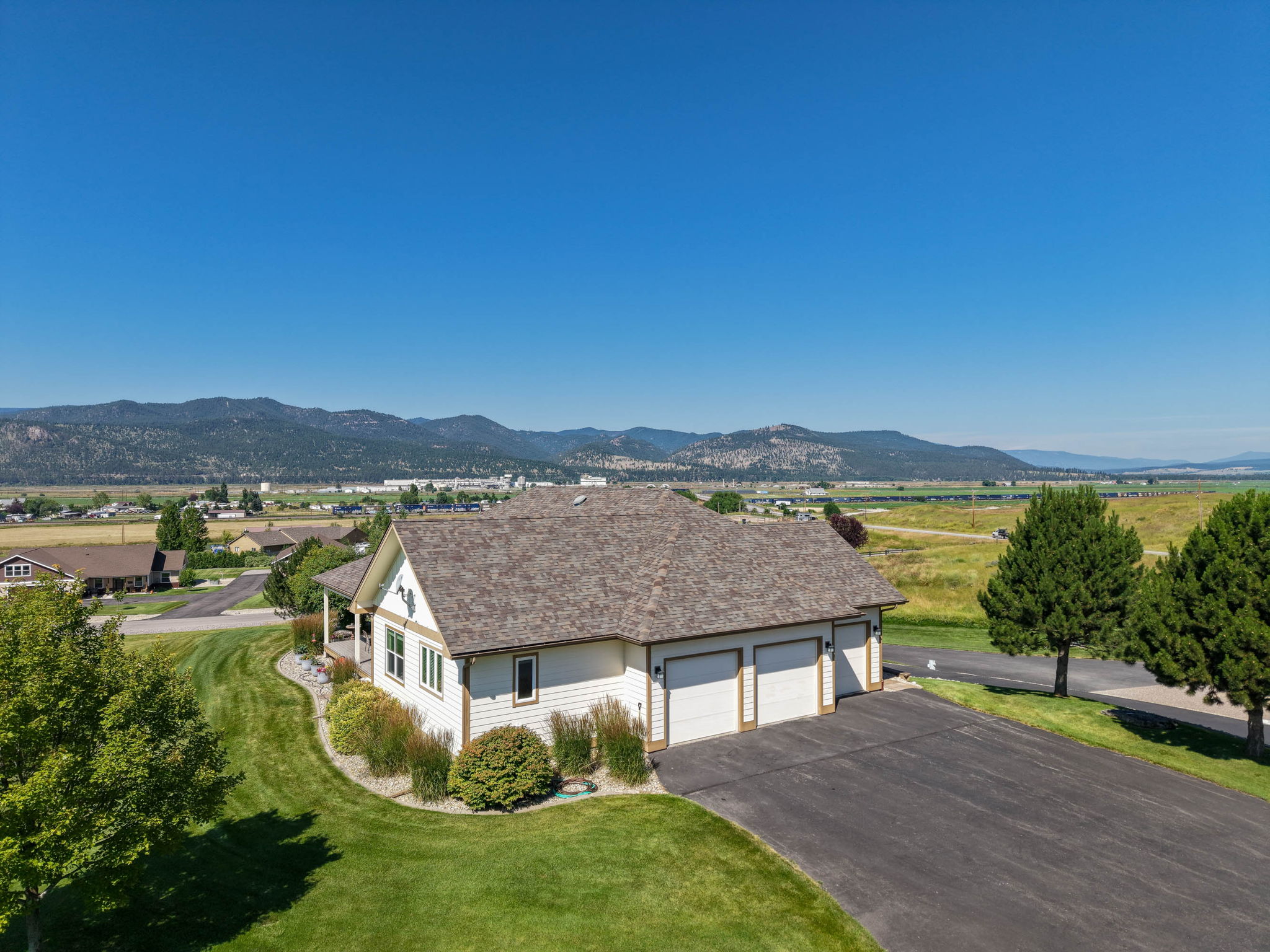 9758 Platinum Court Property Photo 64