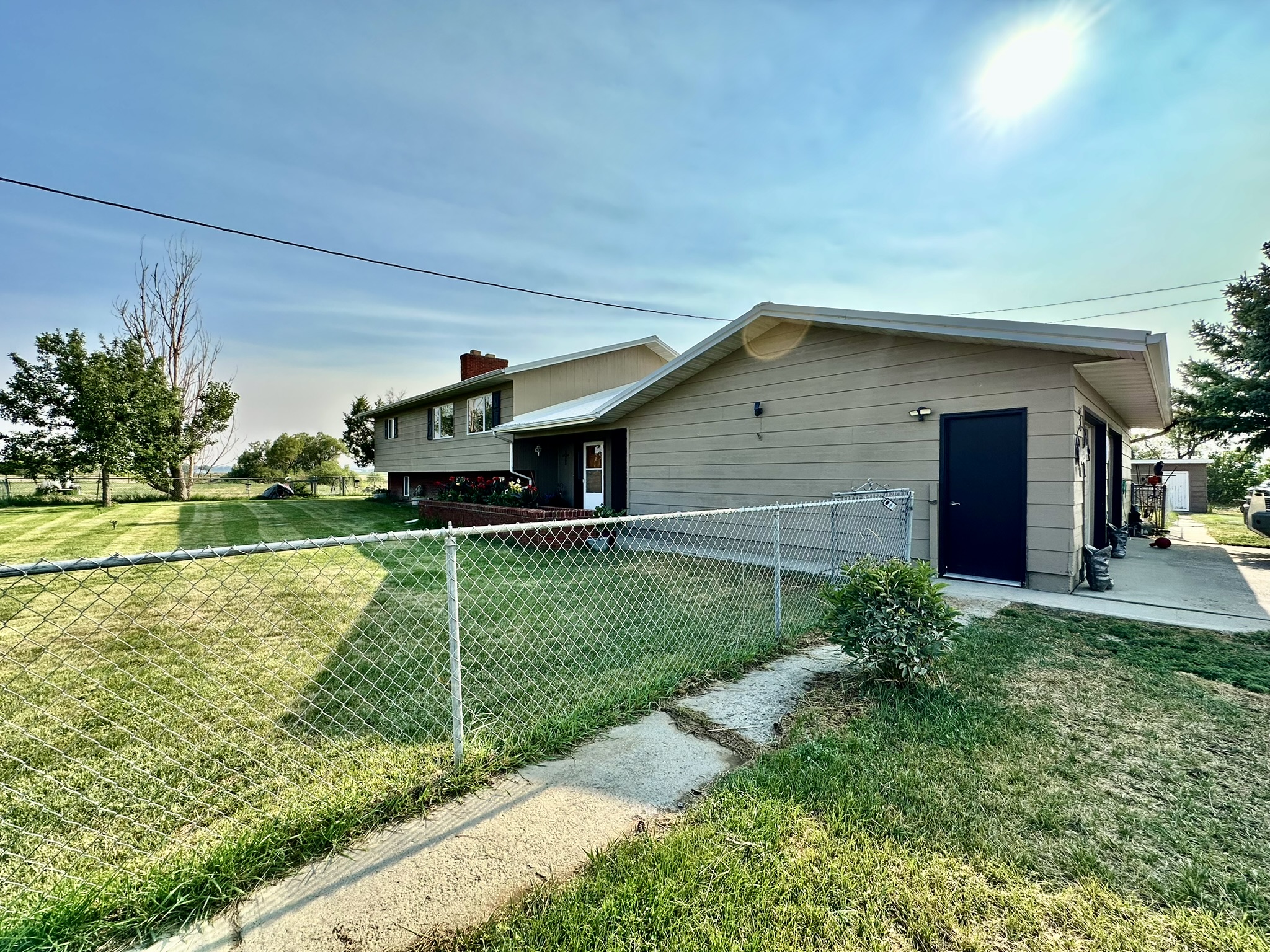 2606 N 17th Road Property Photo 4