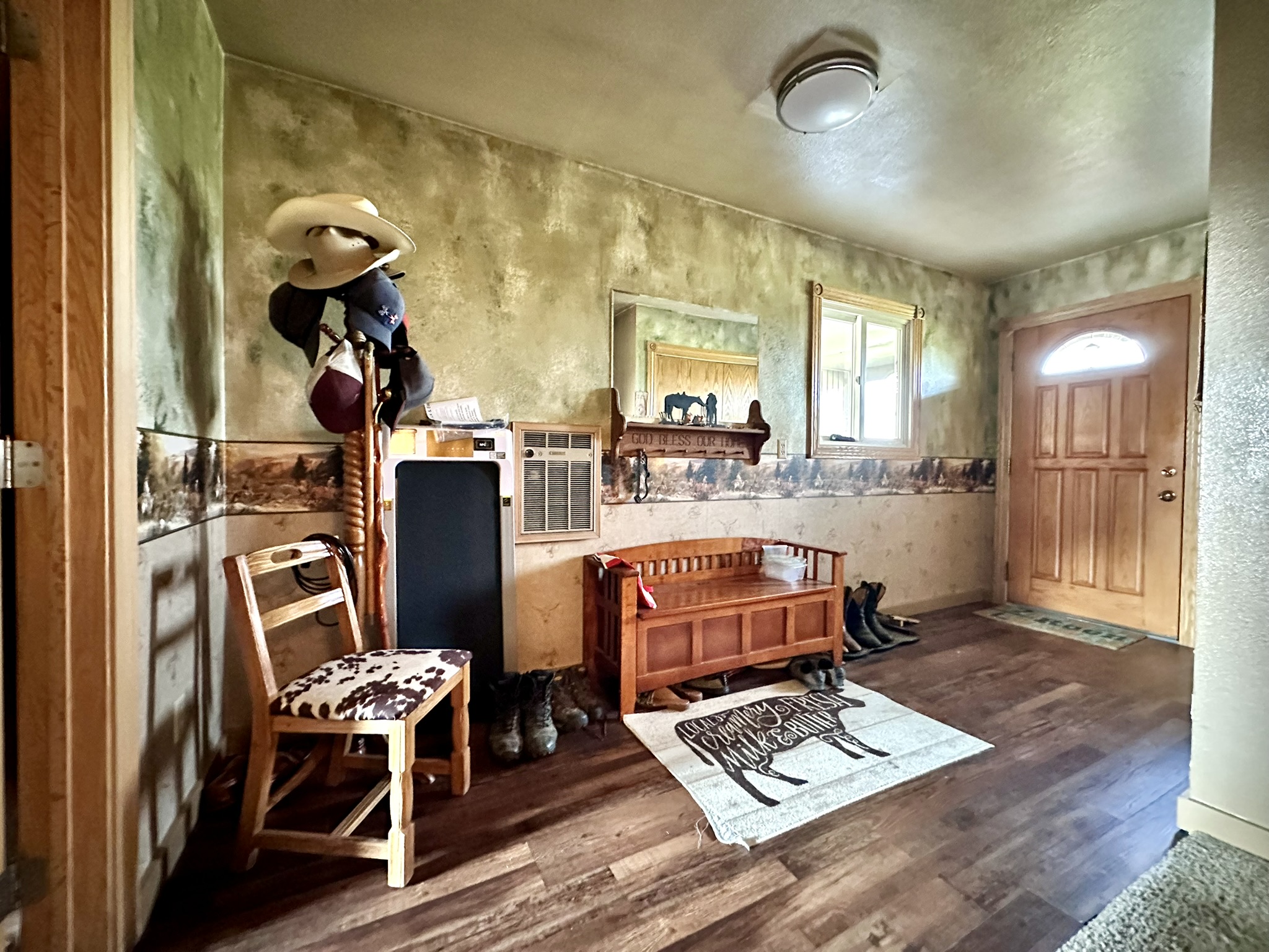 2606 N 17th Road Property Photo 5