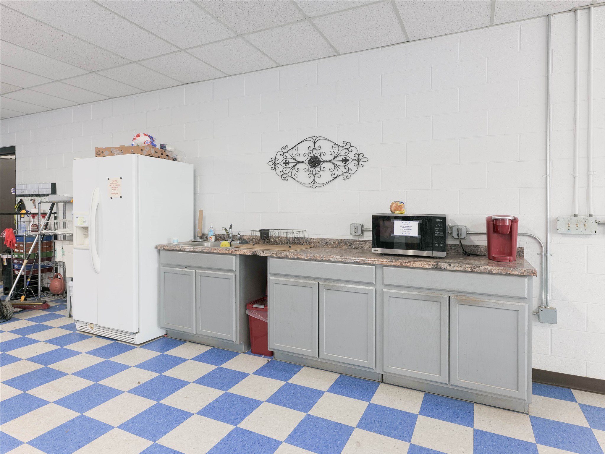 111 W Idaho Street Property Photo 15