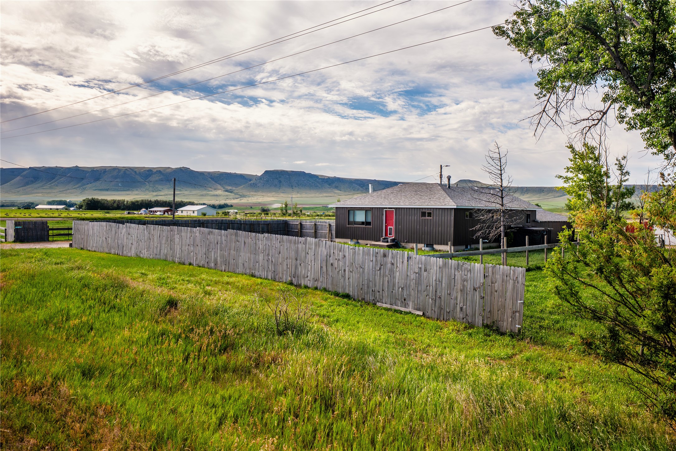 12854 Mt Highway 200 Property Photo 2
