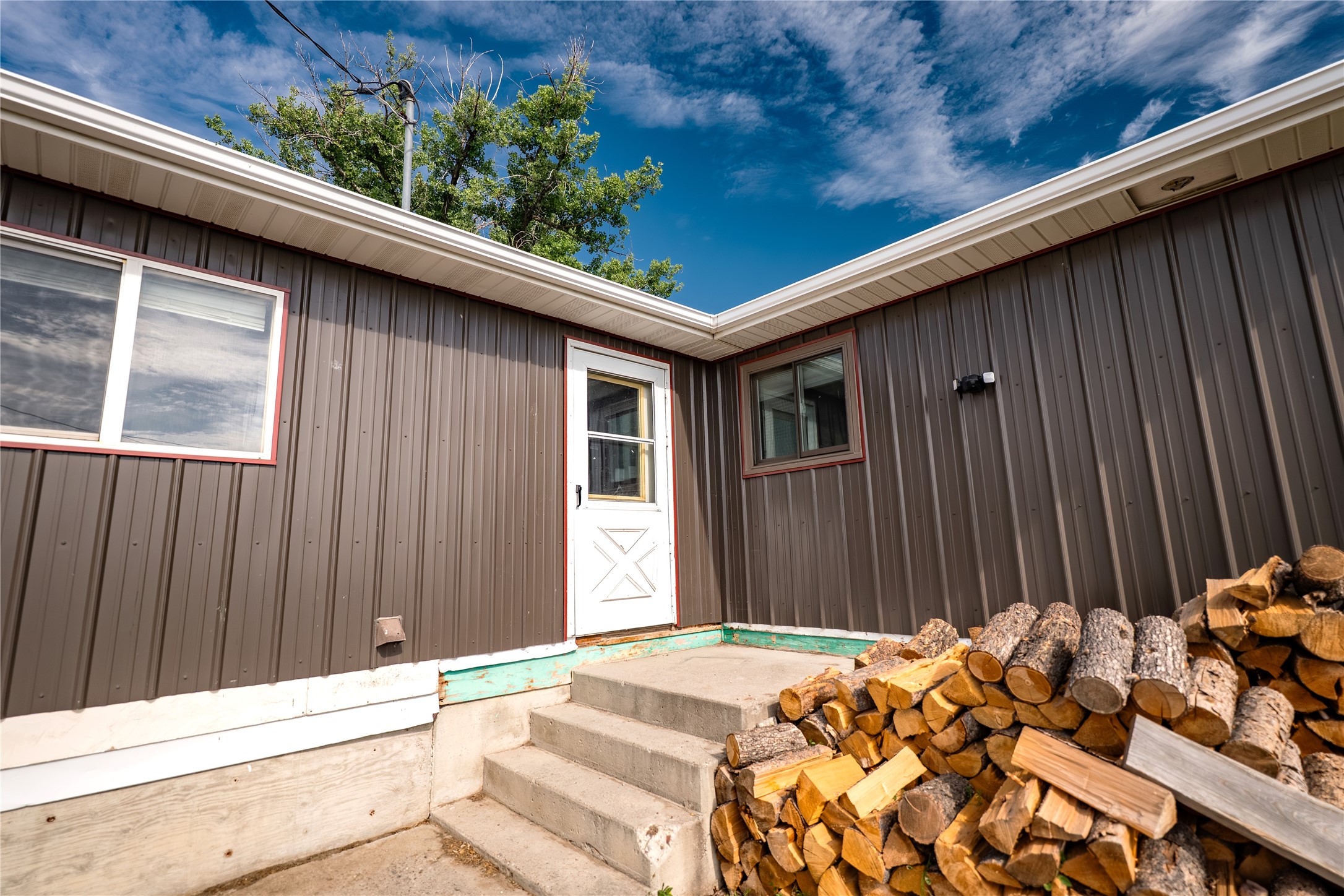 12854 Mt Highway 200 Property Photo 8