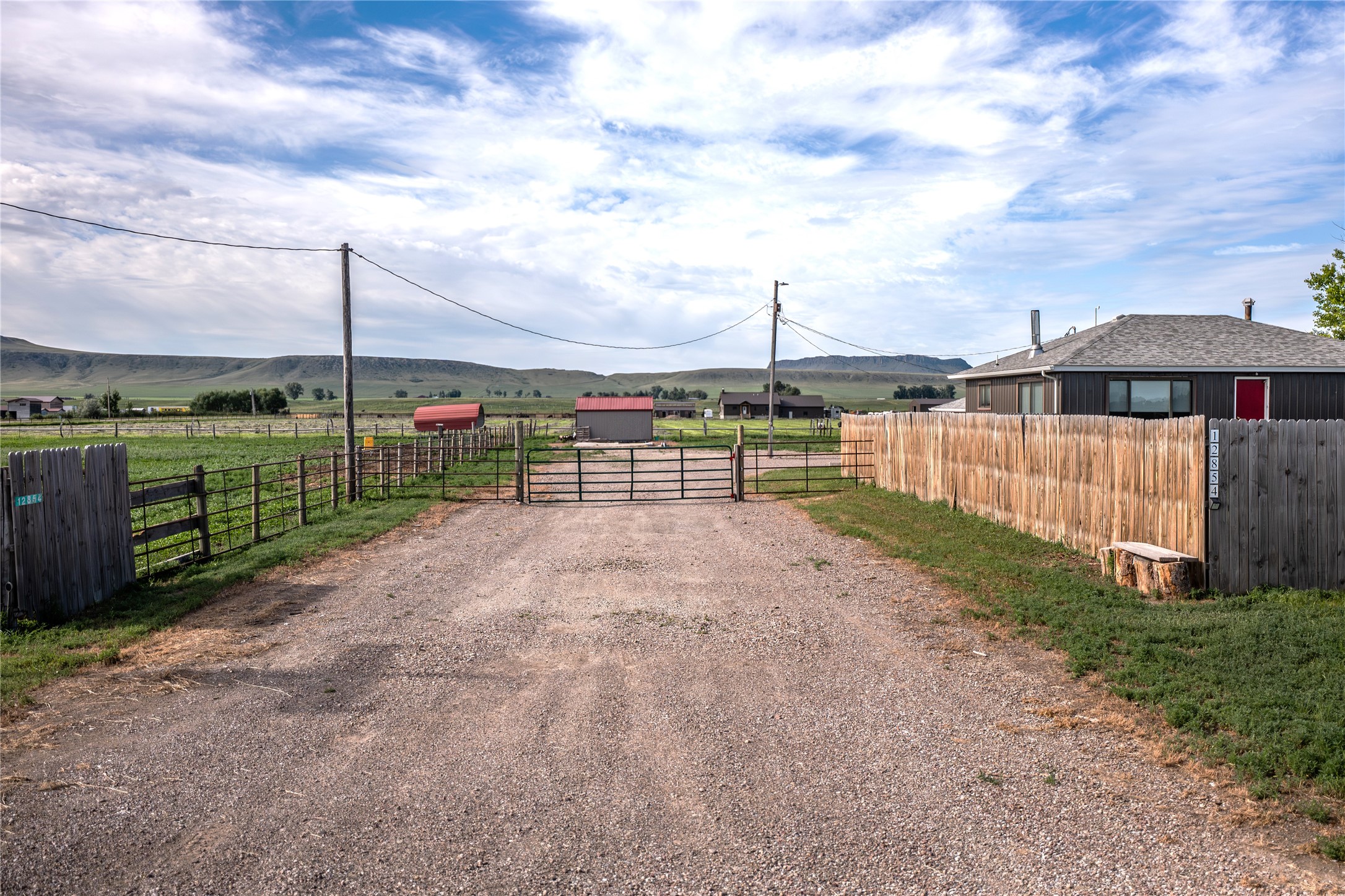 12854 Mt Highway 200 Property Photo 9