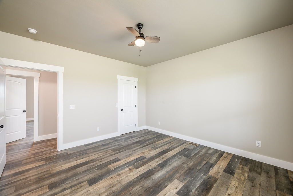 7429 Barbed Wire Drive Property Photo 6