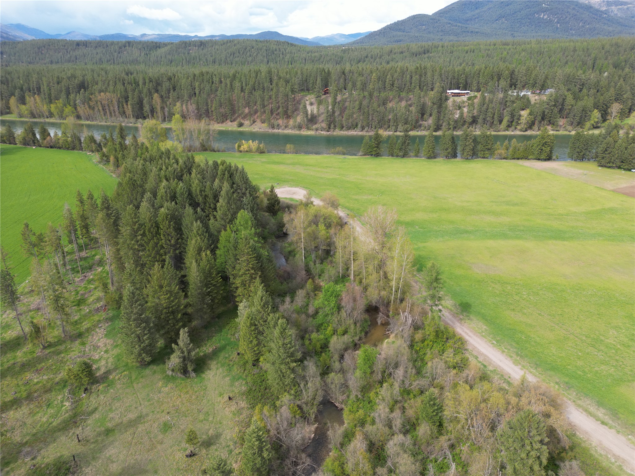 1083 Kootenai Views Drive Property Photo 8