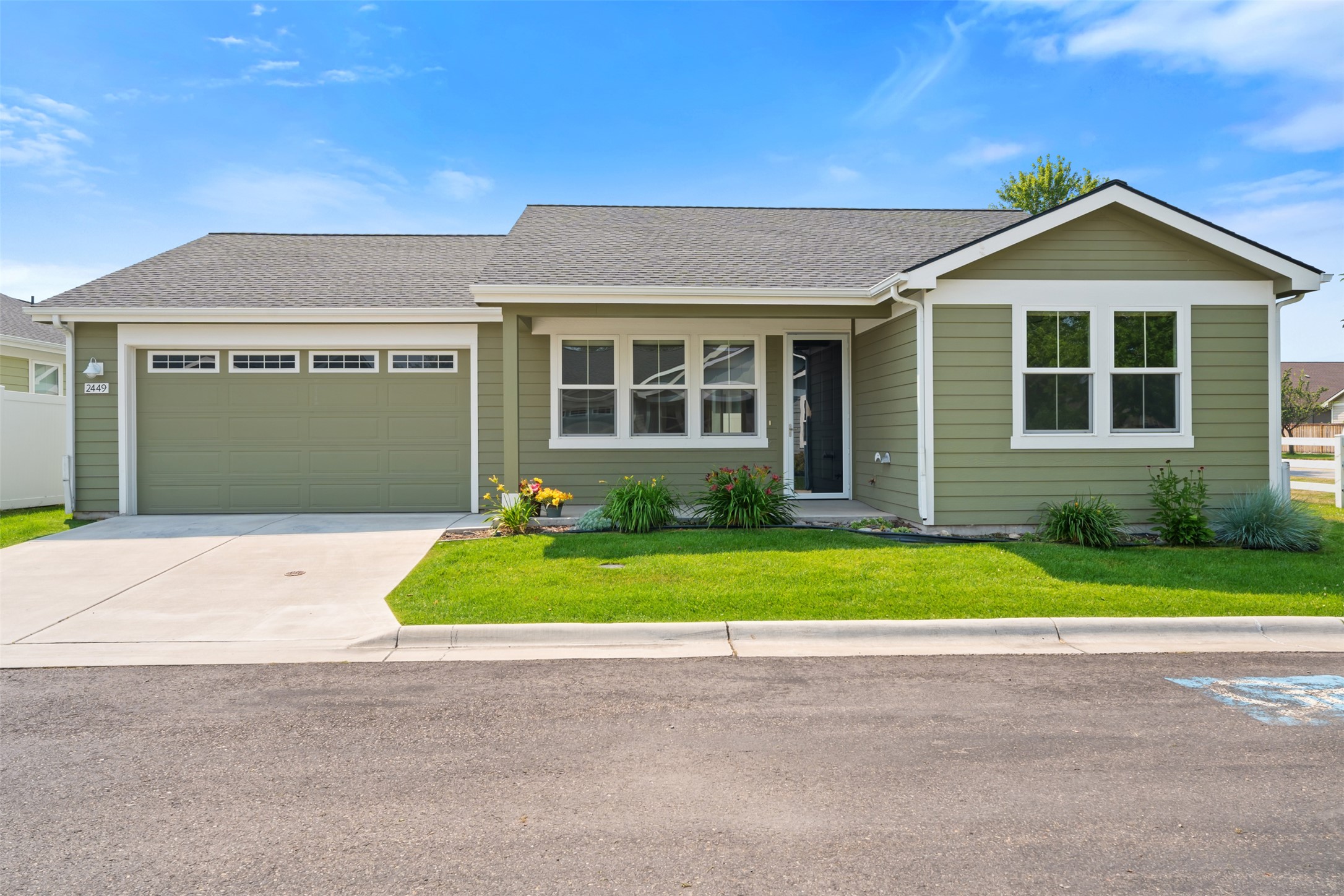 2449 Old Glory Way Property Photo 1