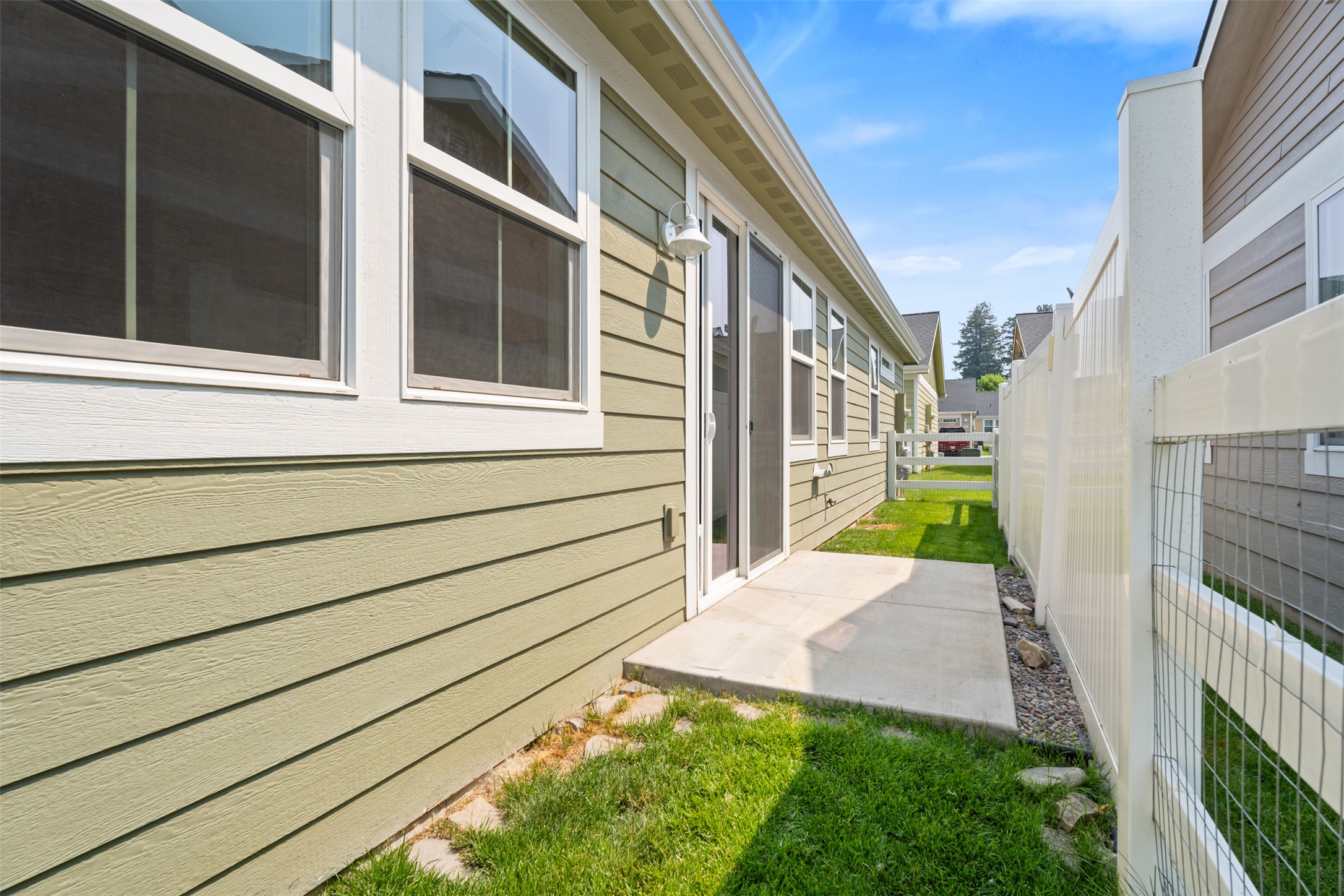 2449 Old Glory Way Property Photo 15
