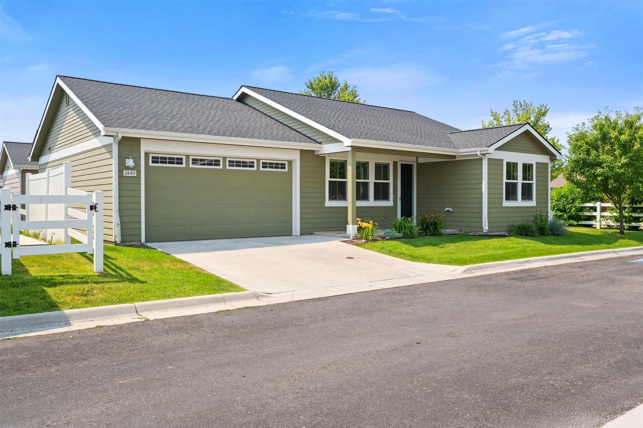 2449 Old Glory Way Property Photo 18