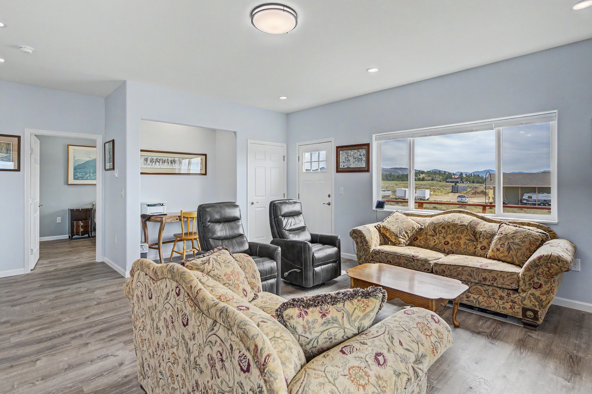 8455 Oreilly Drive Property Photo 10