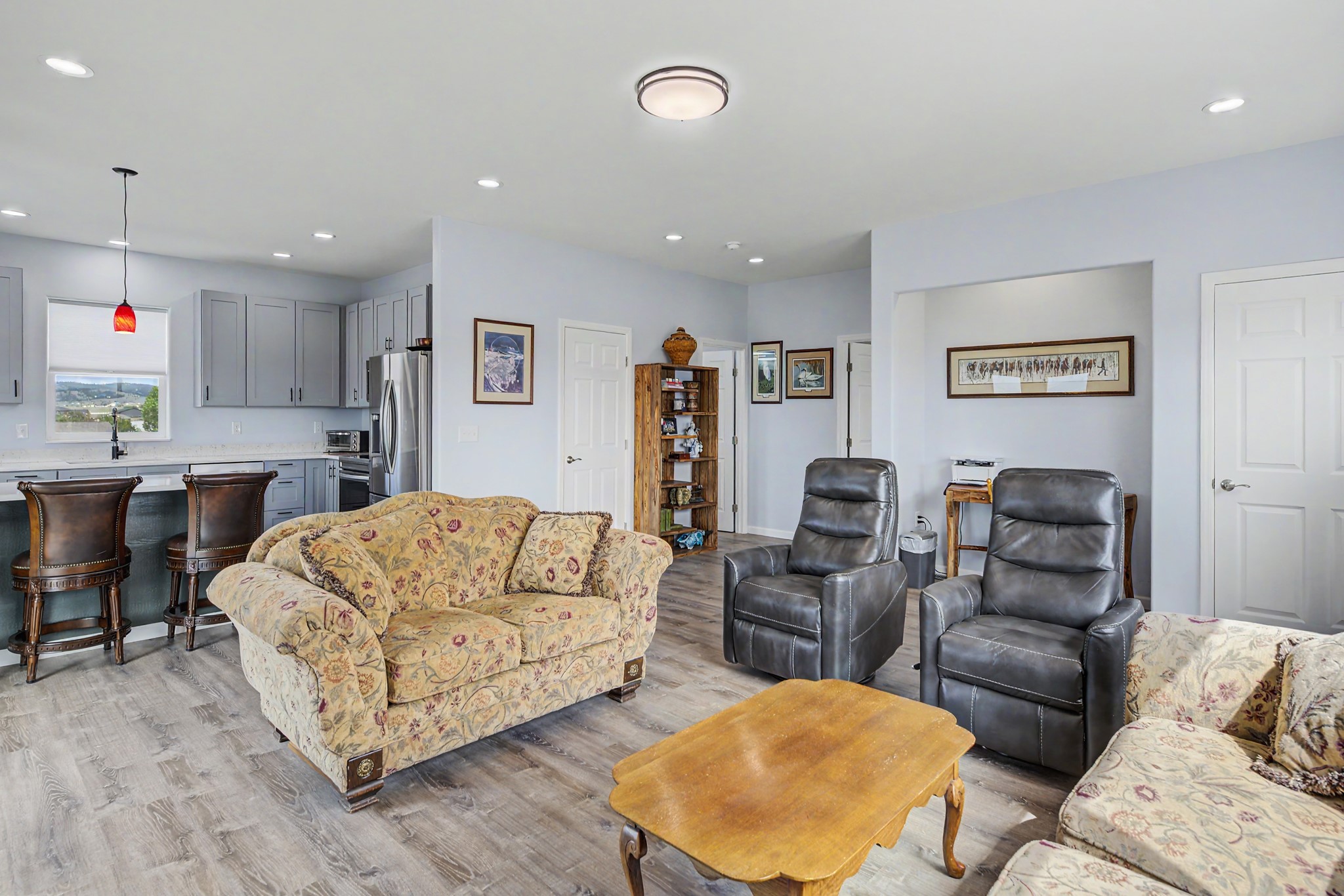 8455 Oreilly Drive Property Photo 11