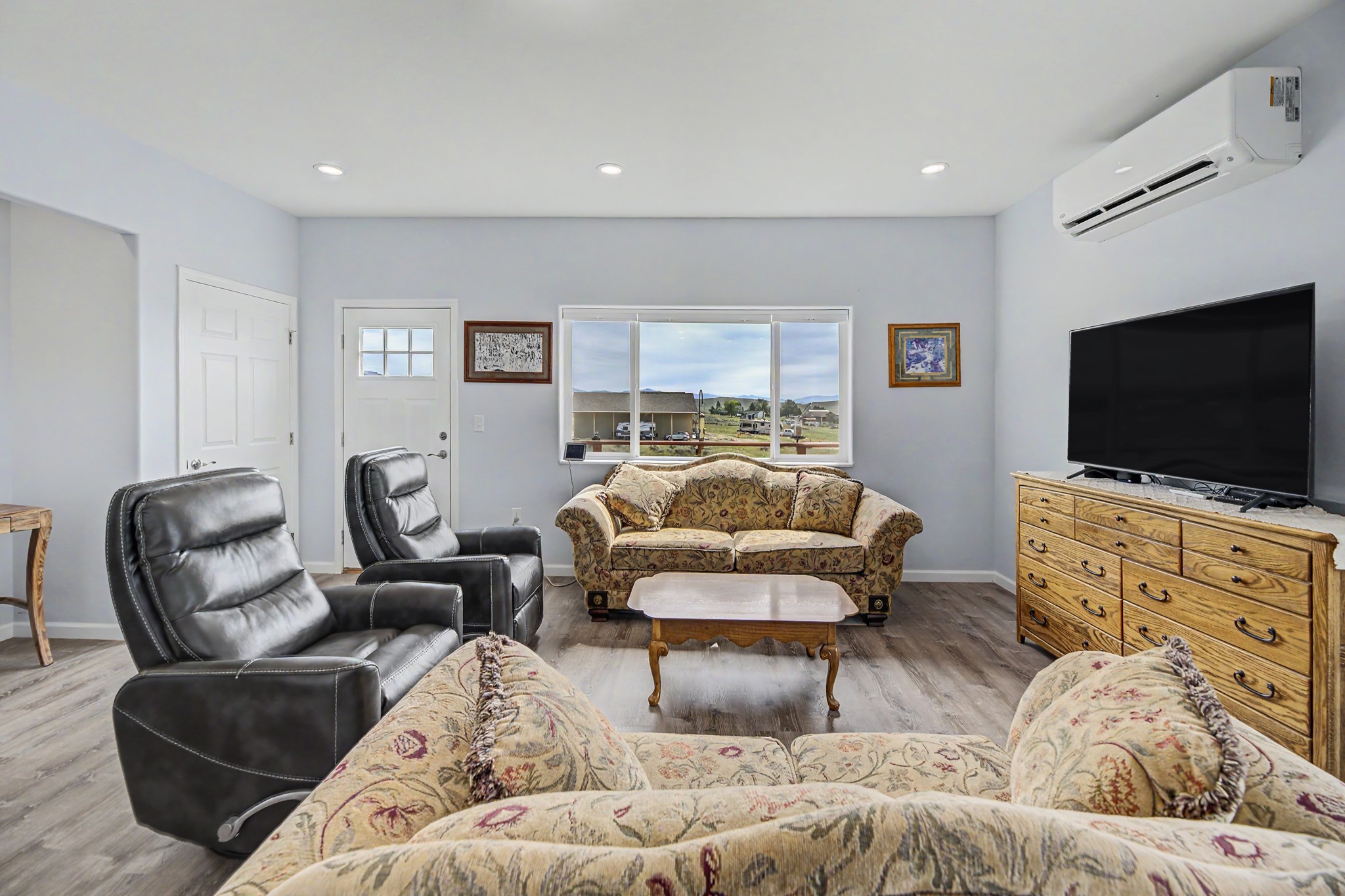 8455 Oreilly Drive Property Photo 16