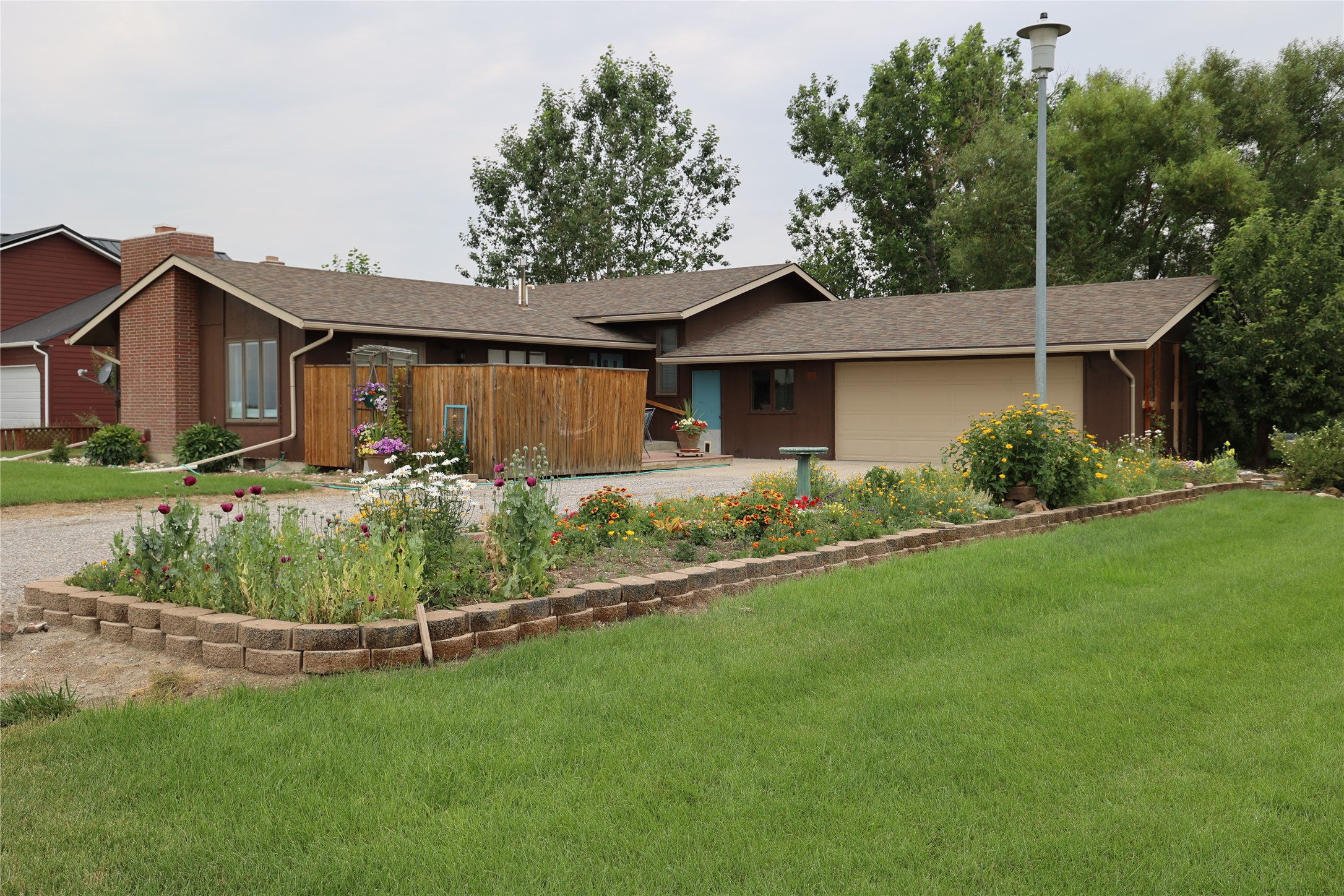 211 Illinois Avenue Property Photo 2