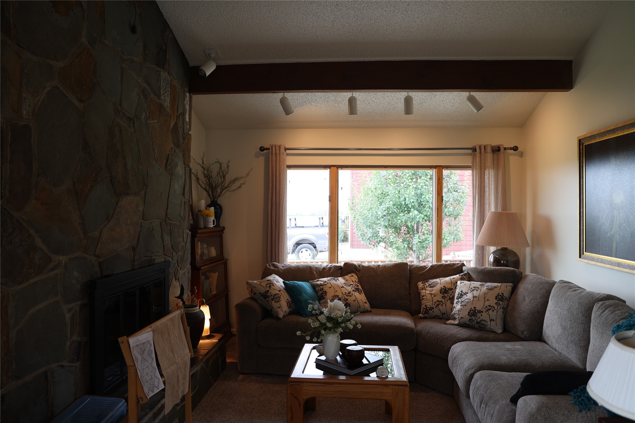 211 Illinois Avenue Property Photo 19
