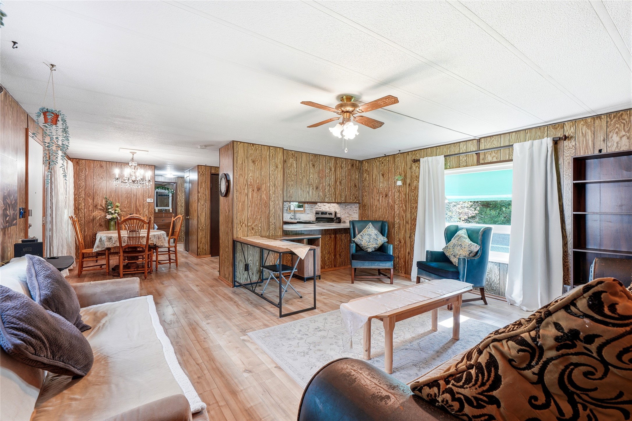 636 E Evergreen Drive Property Photo 11