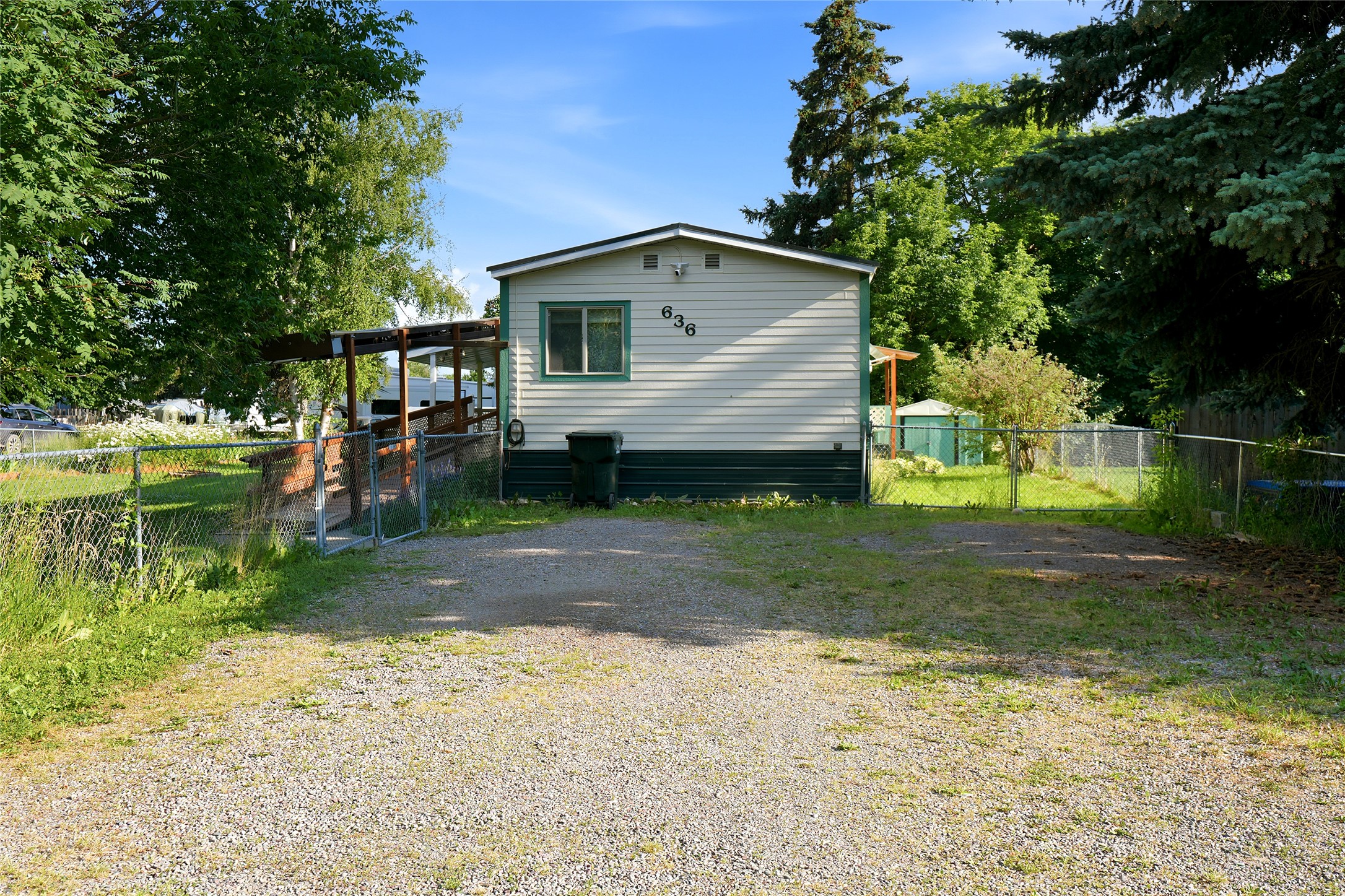 636 E Evergreen Drive Property Photo 33