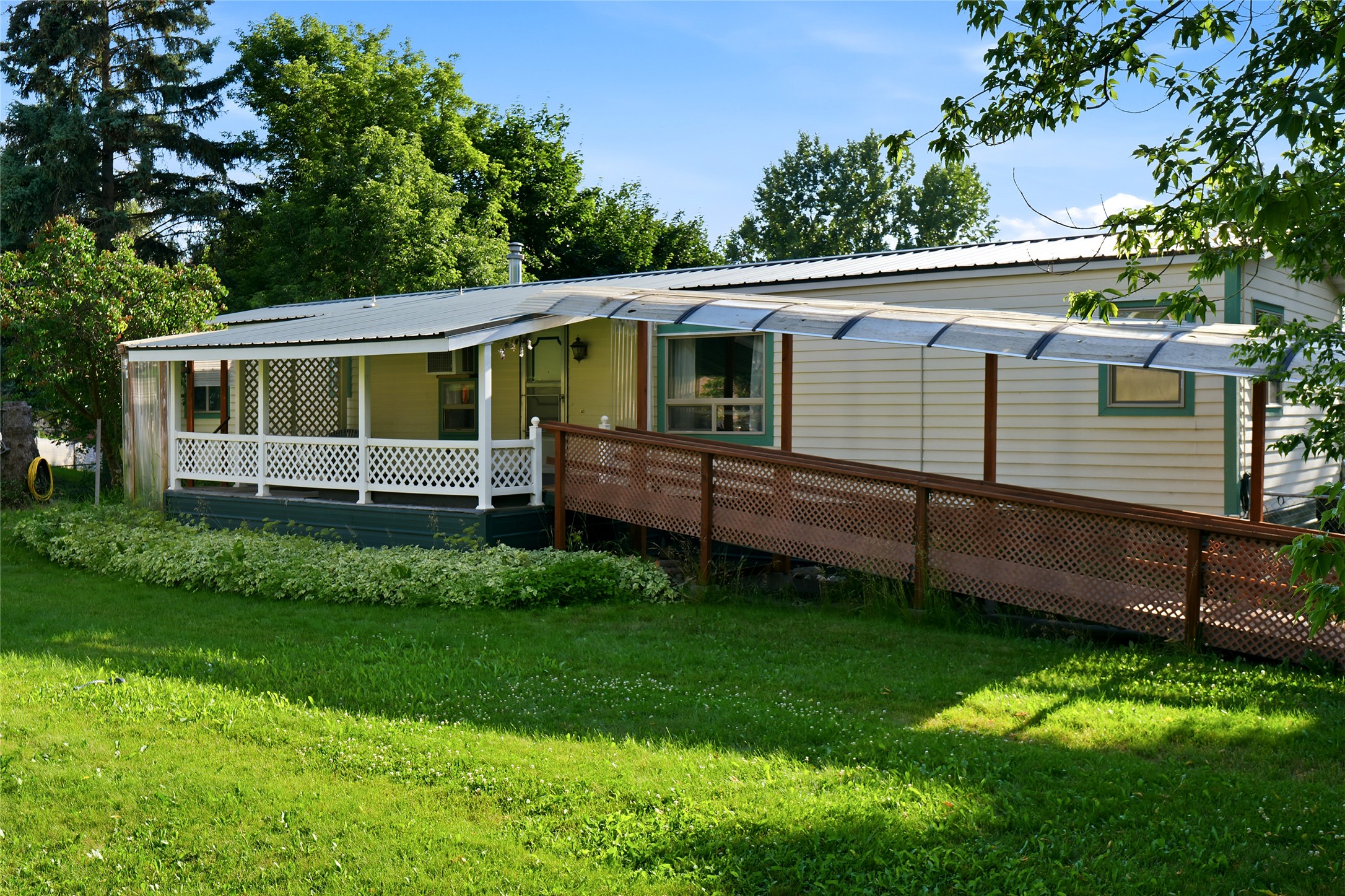 636 E Evergreen Drive Property Photo 34