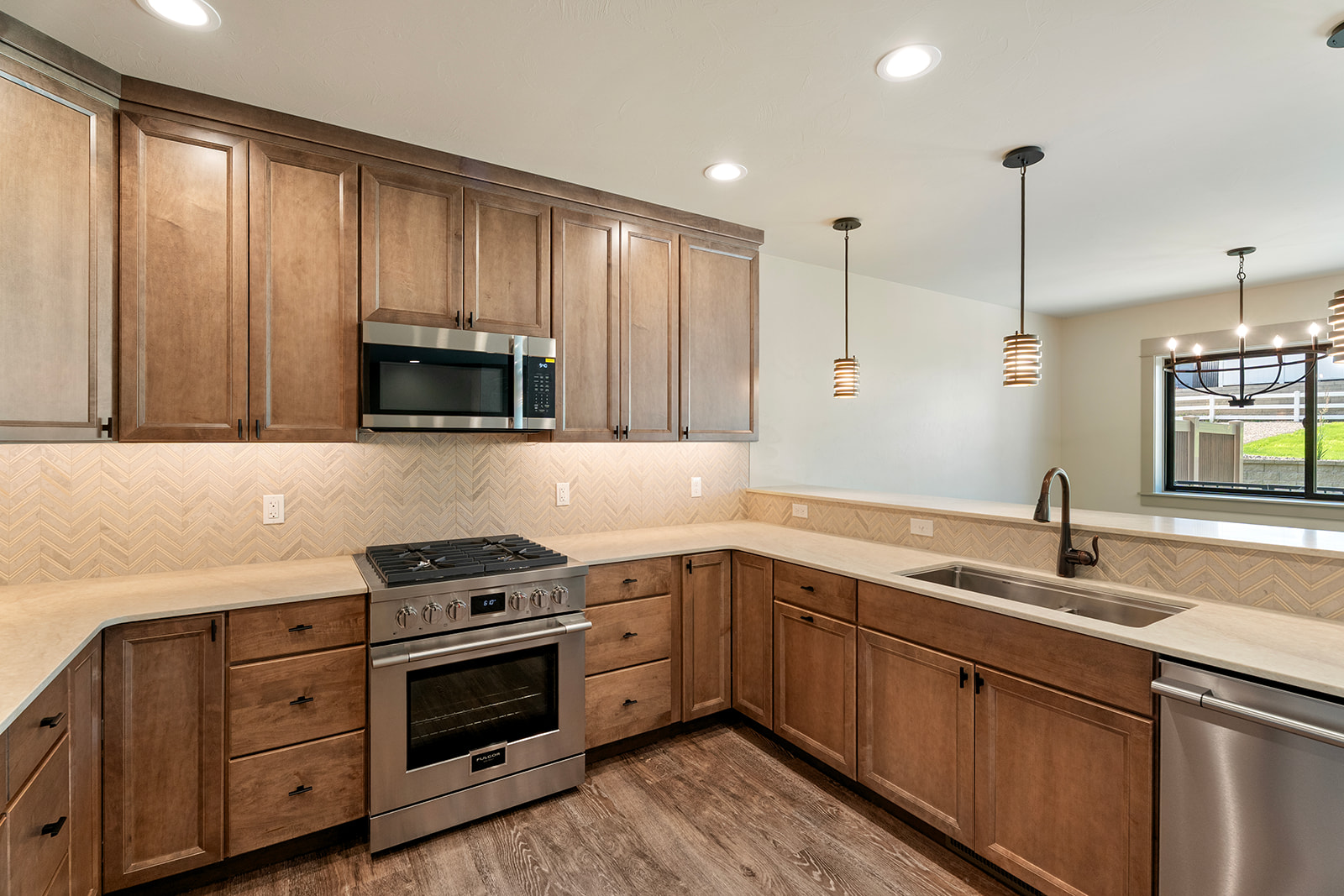 2217 Hauser Boulevard Property Photo 53
