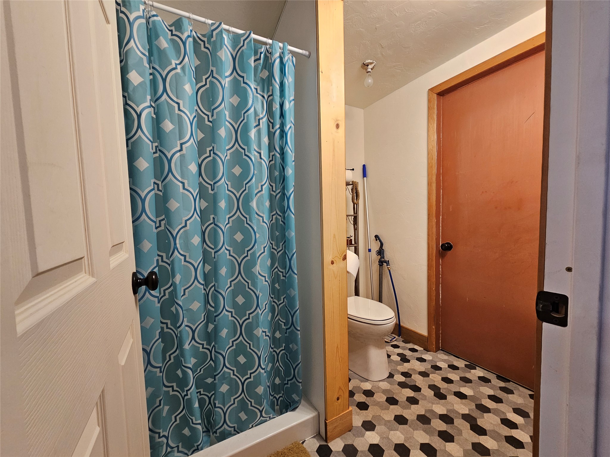 2825 Whites Lane Property Photo 34
