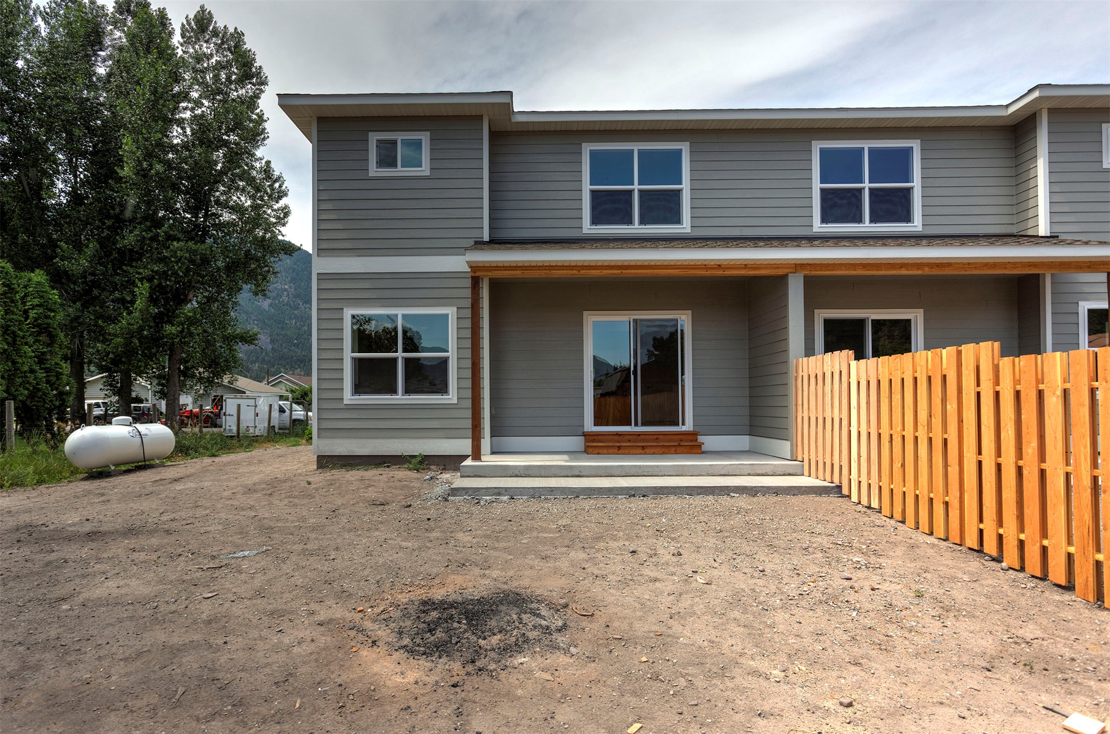 106 3rd Street Property Photo 4