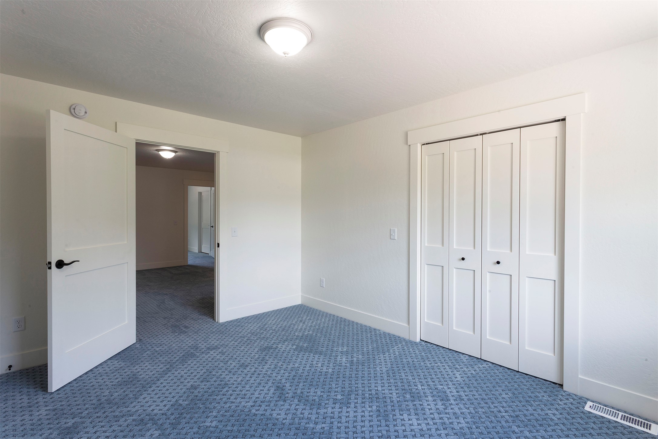 106 3rd Street Property Photo 6
