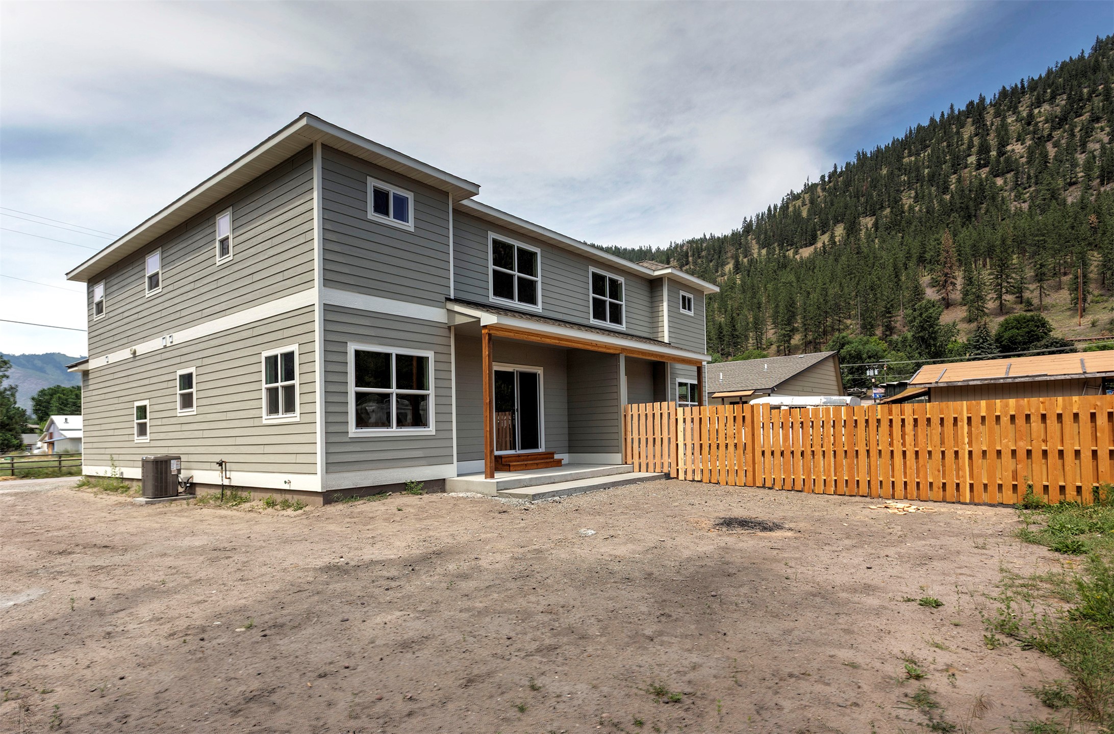 106 3rd Street Property Photo 11