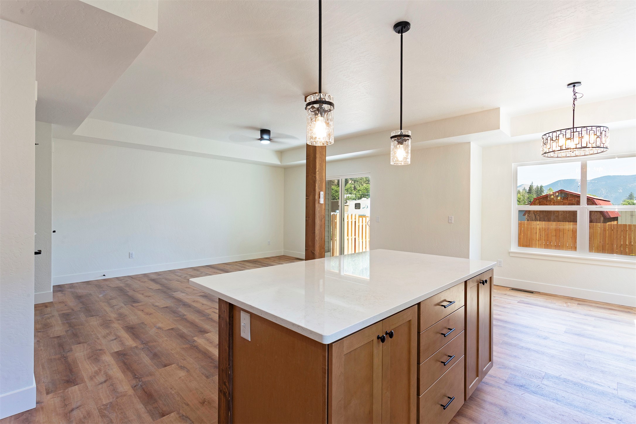 106 3rd Street Property Photo 17