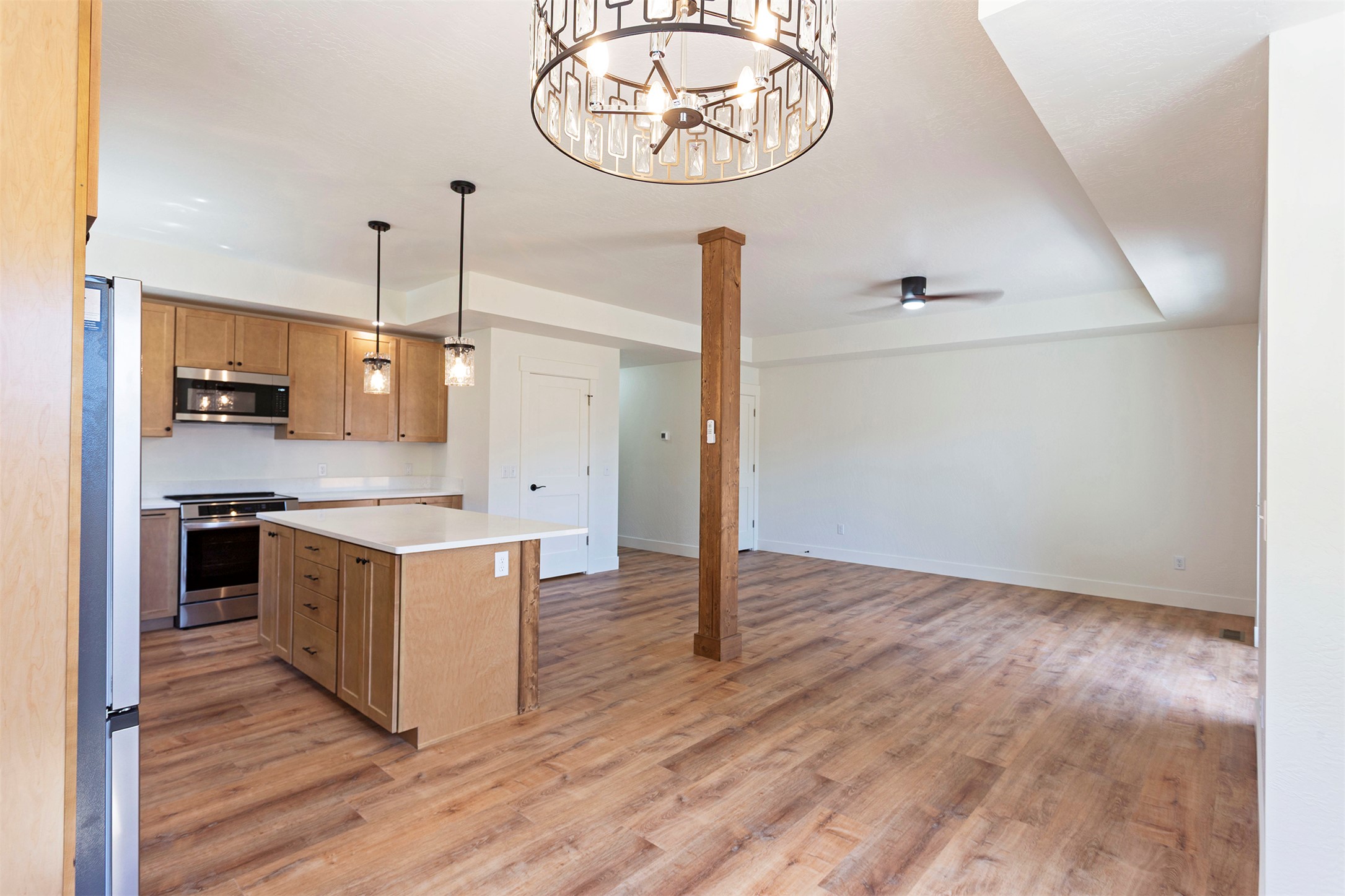 106 3rd Street Property Photo 30