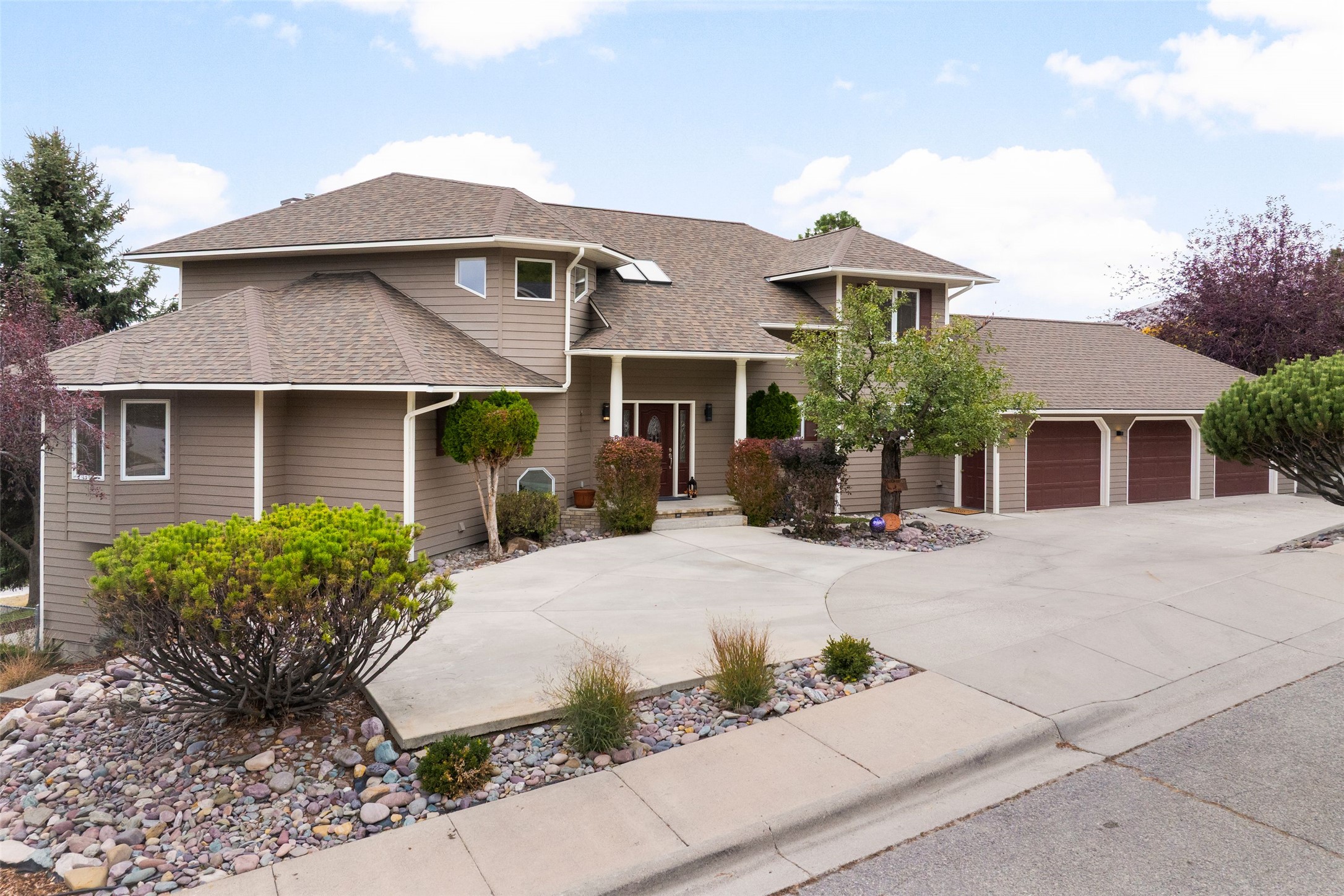 104 Black Pine Trail Property Photo 1