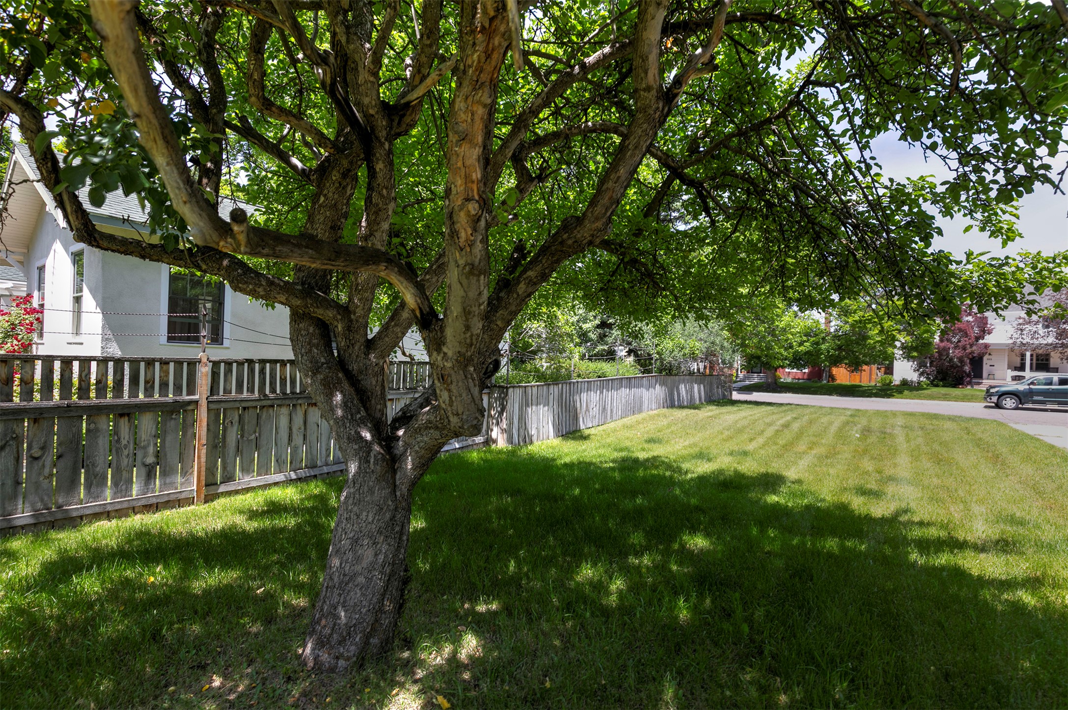 Nhn E Kent Avenue Property Photo 4