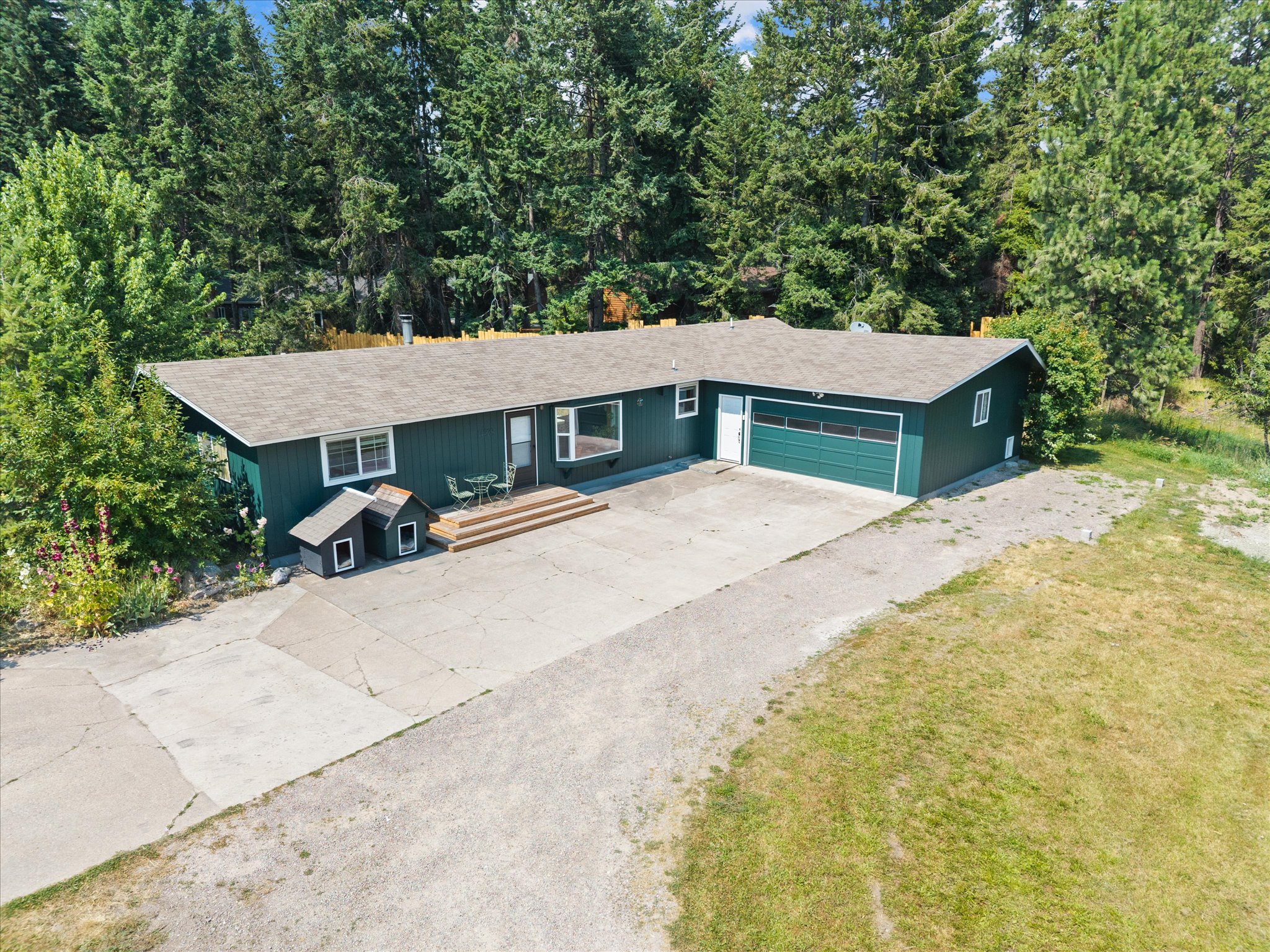 14378 Sylvan Drive Property Photo 1