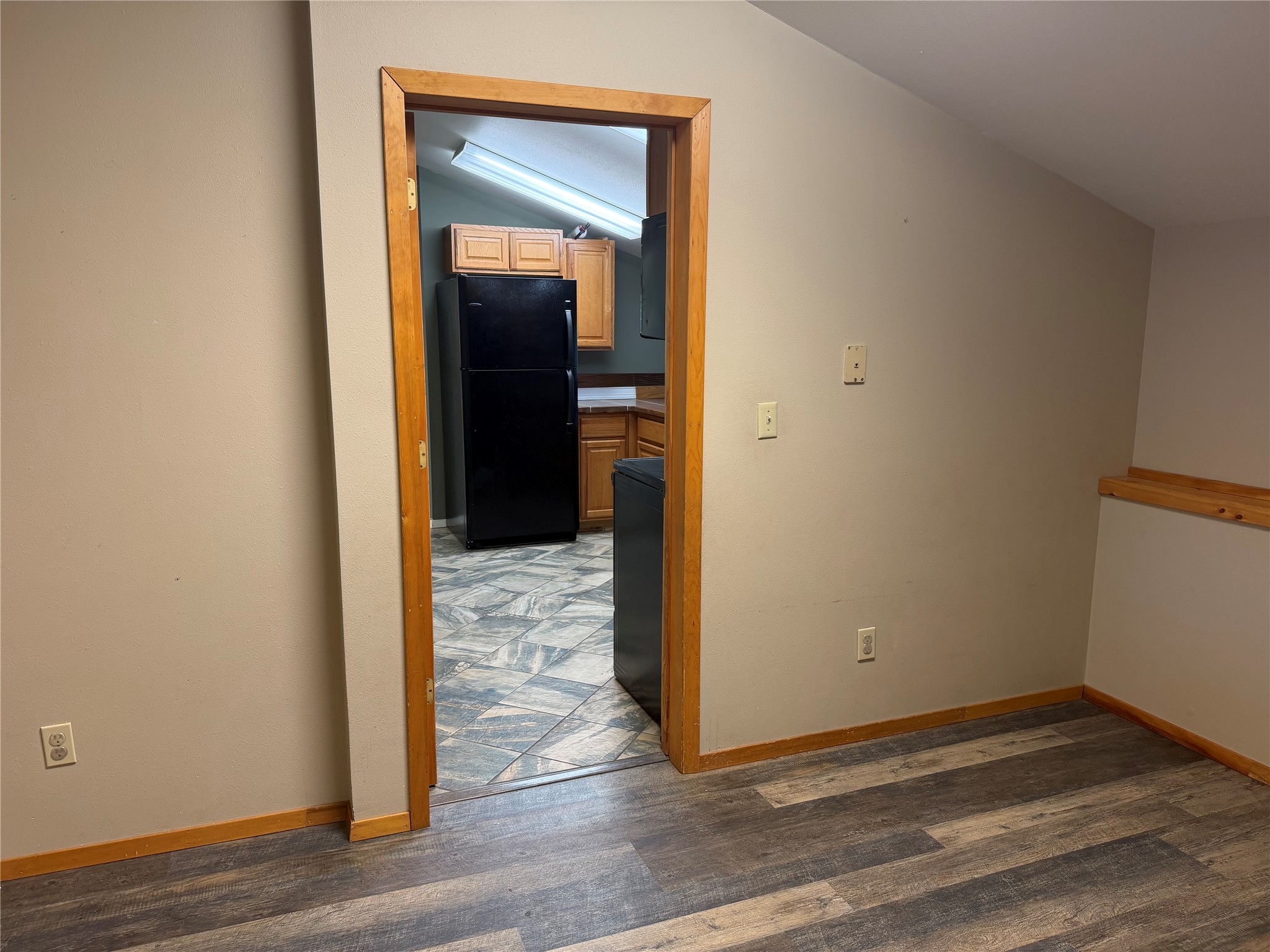 140 5th Street W Property Photo 5