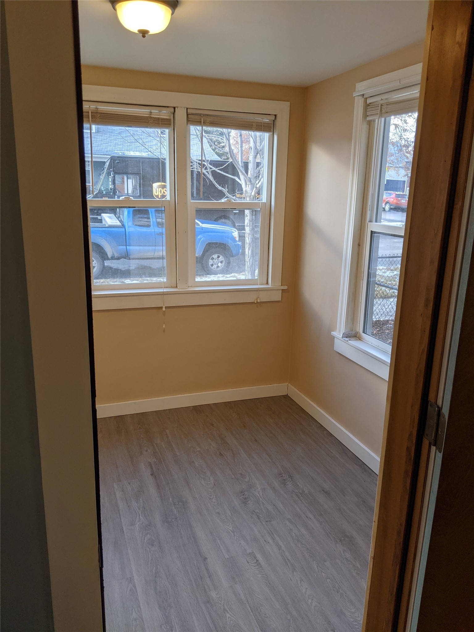 140 5th Street W Property Photo 10