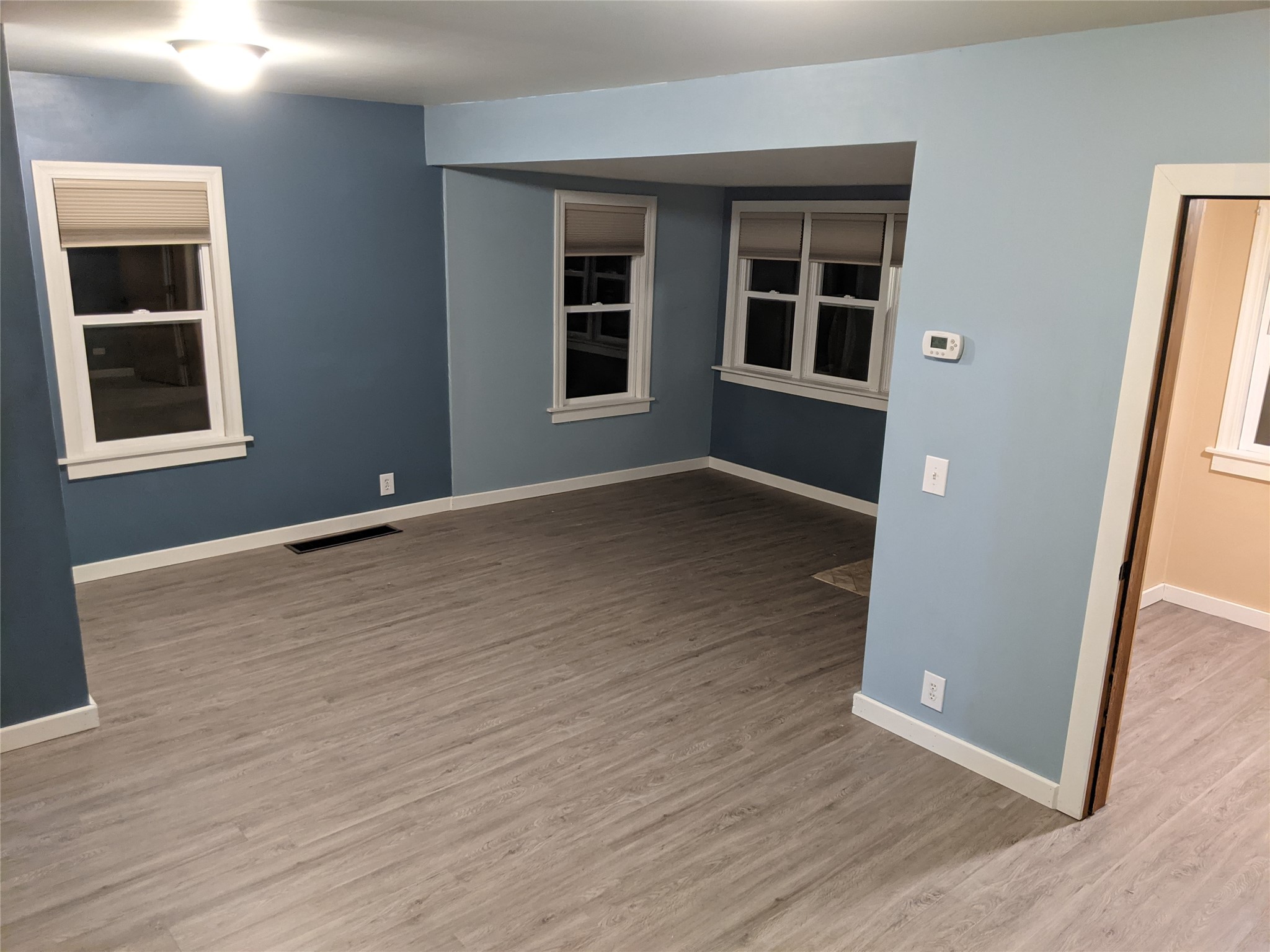 140 5th Street W Property Photo 12