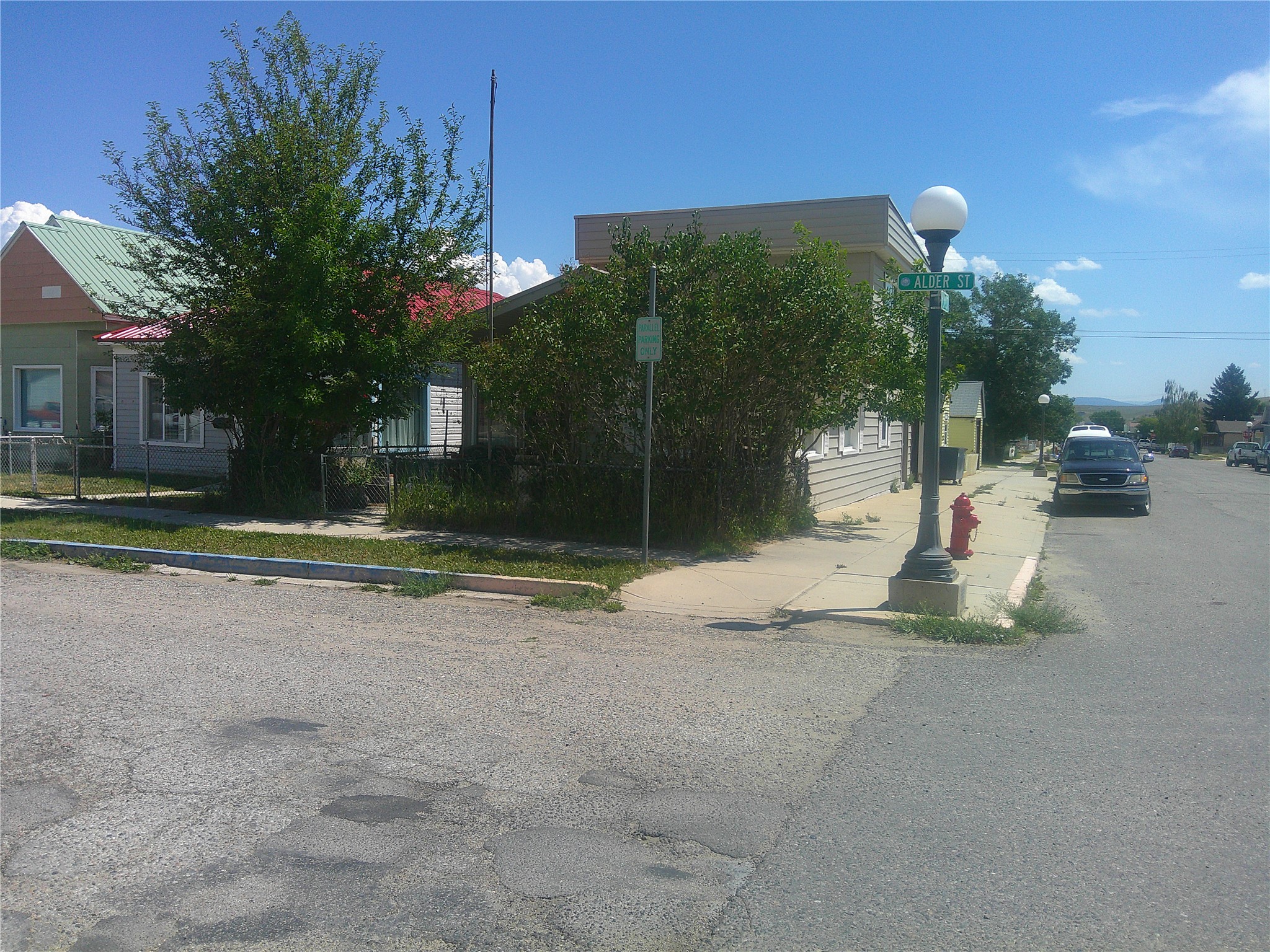 423 Alder Street Property Photo 1