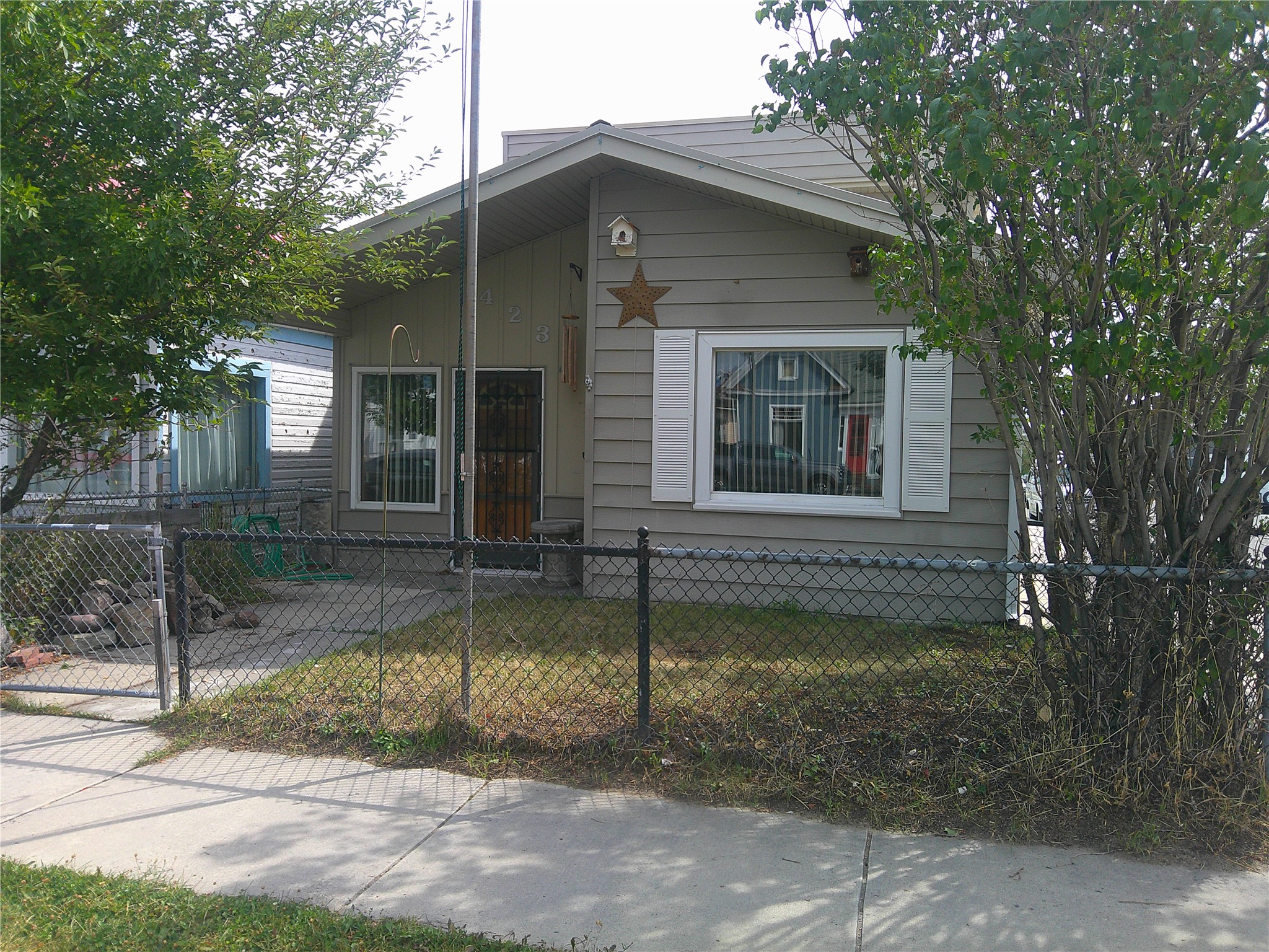 423 Alder Street Property Photo 1