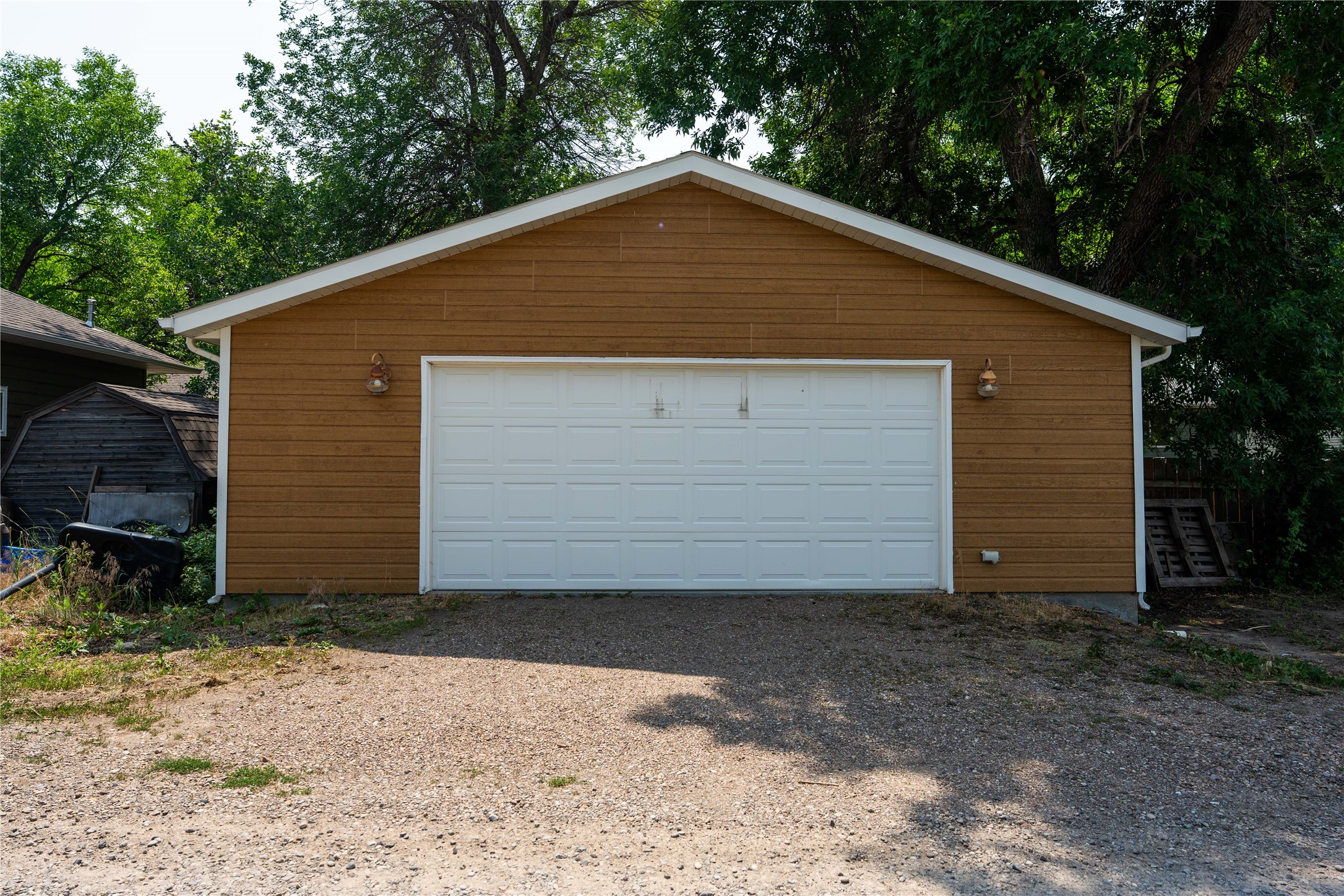 1809 9th Avenue S Property Photo 2