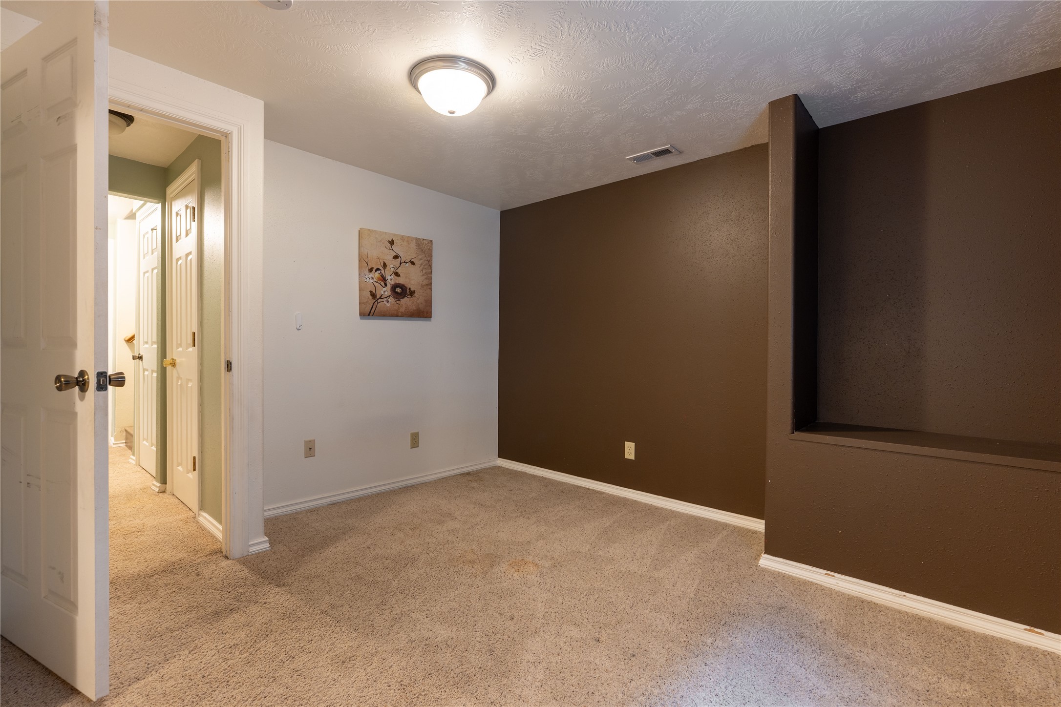 1809 9th Avenue S Property Photo 6