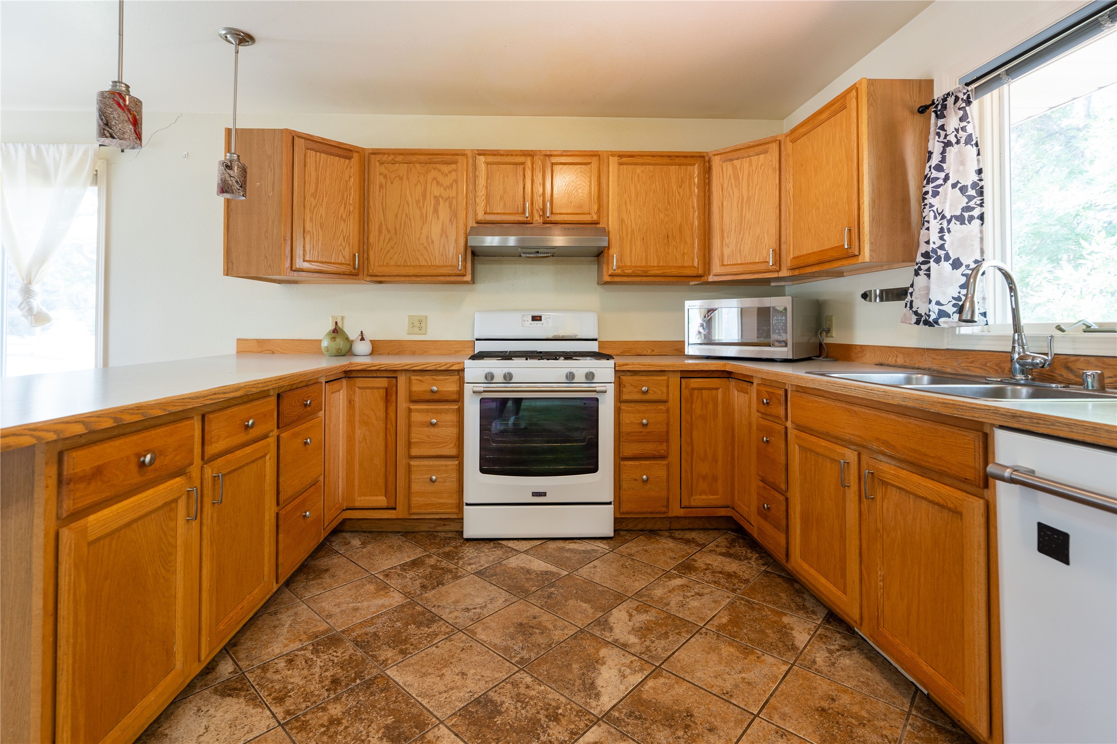 1809 9th Avenue S Property Photo 16