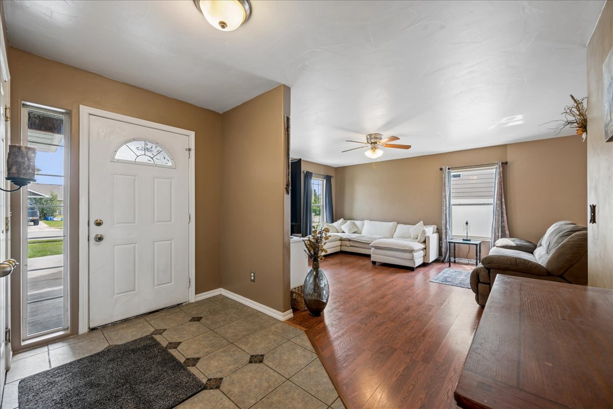 206 Jackson Peak Drive Property Photo 4