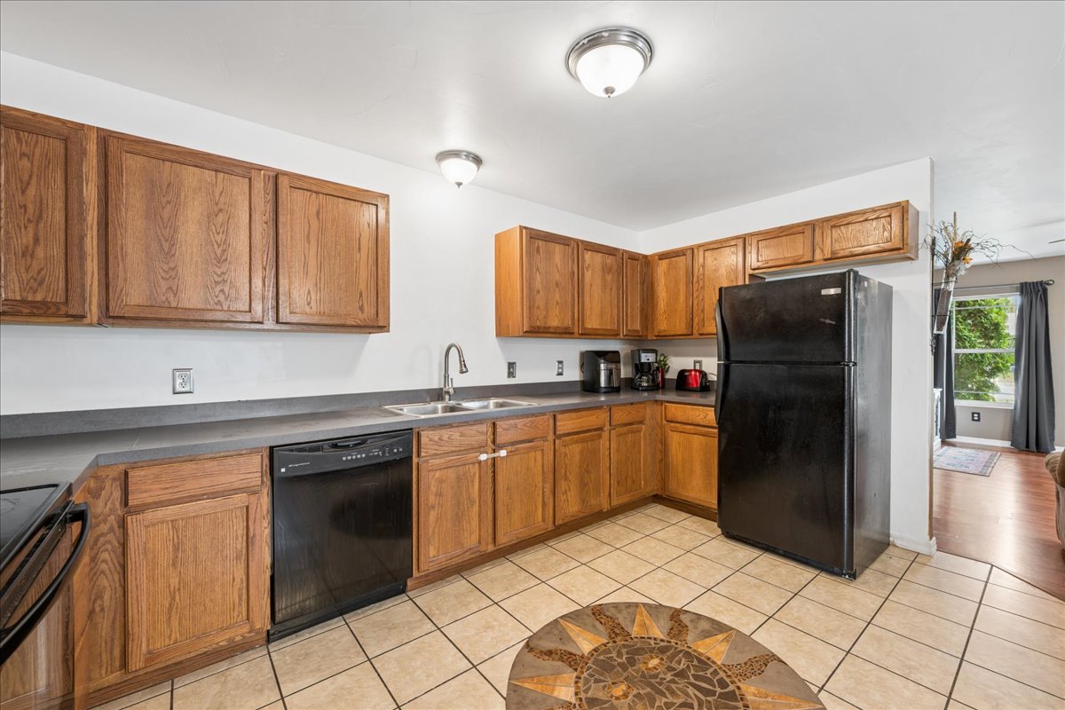 206 Jackson Peak Drive Property Photo 8