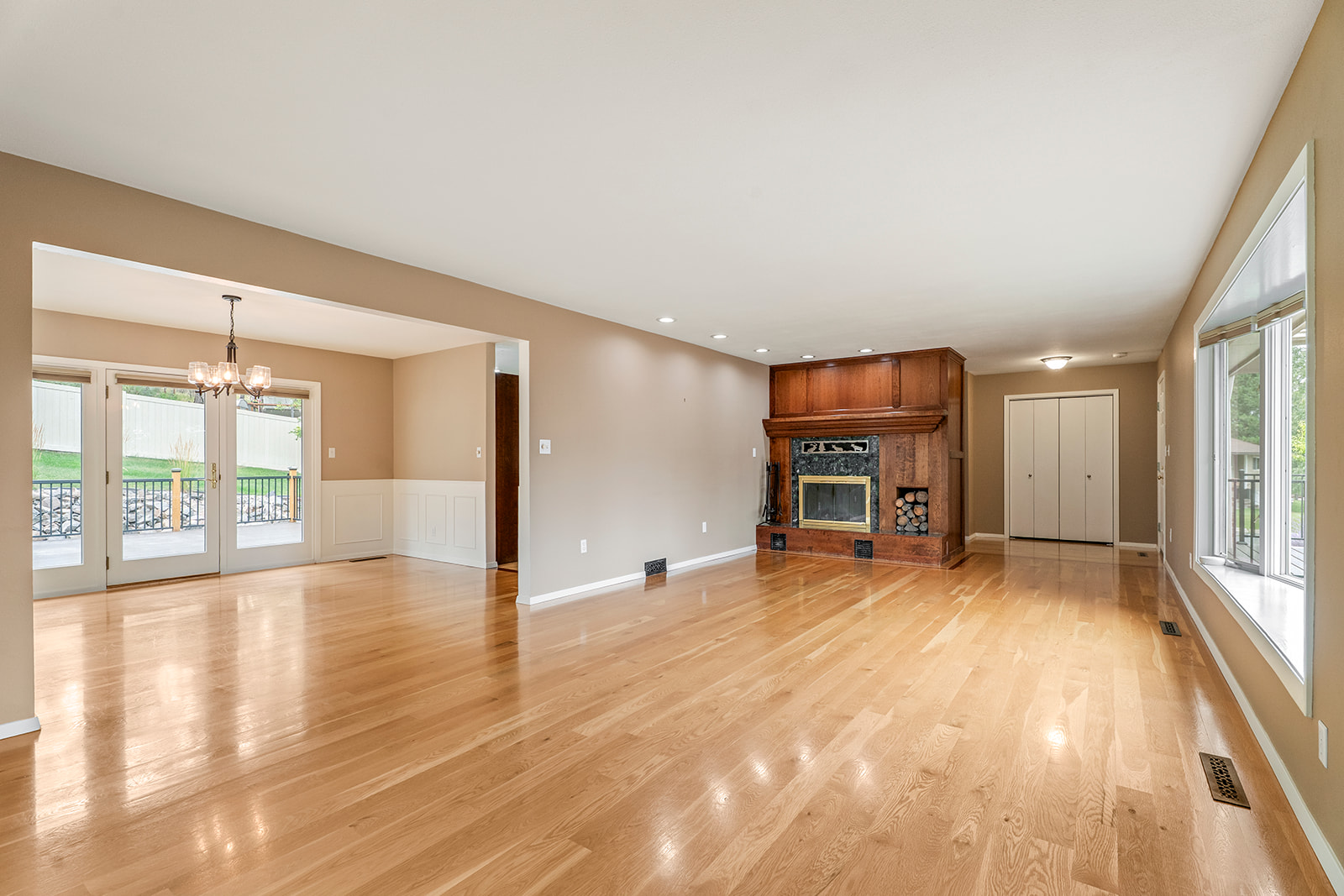1904 Gold Rush Avenue Property Photo 4