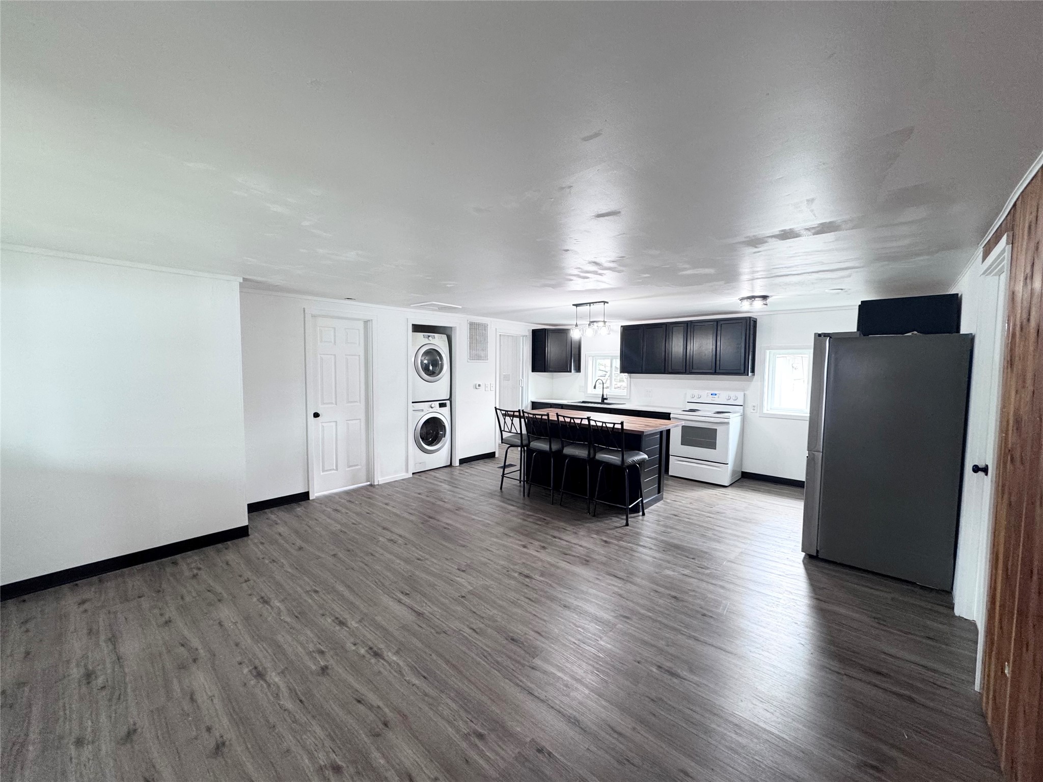2958 Sunny Side Road Property Photo 5