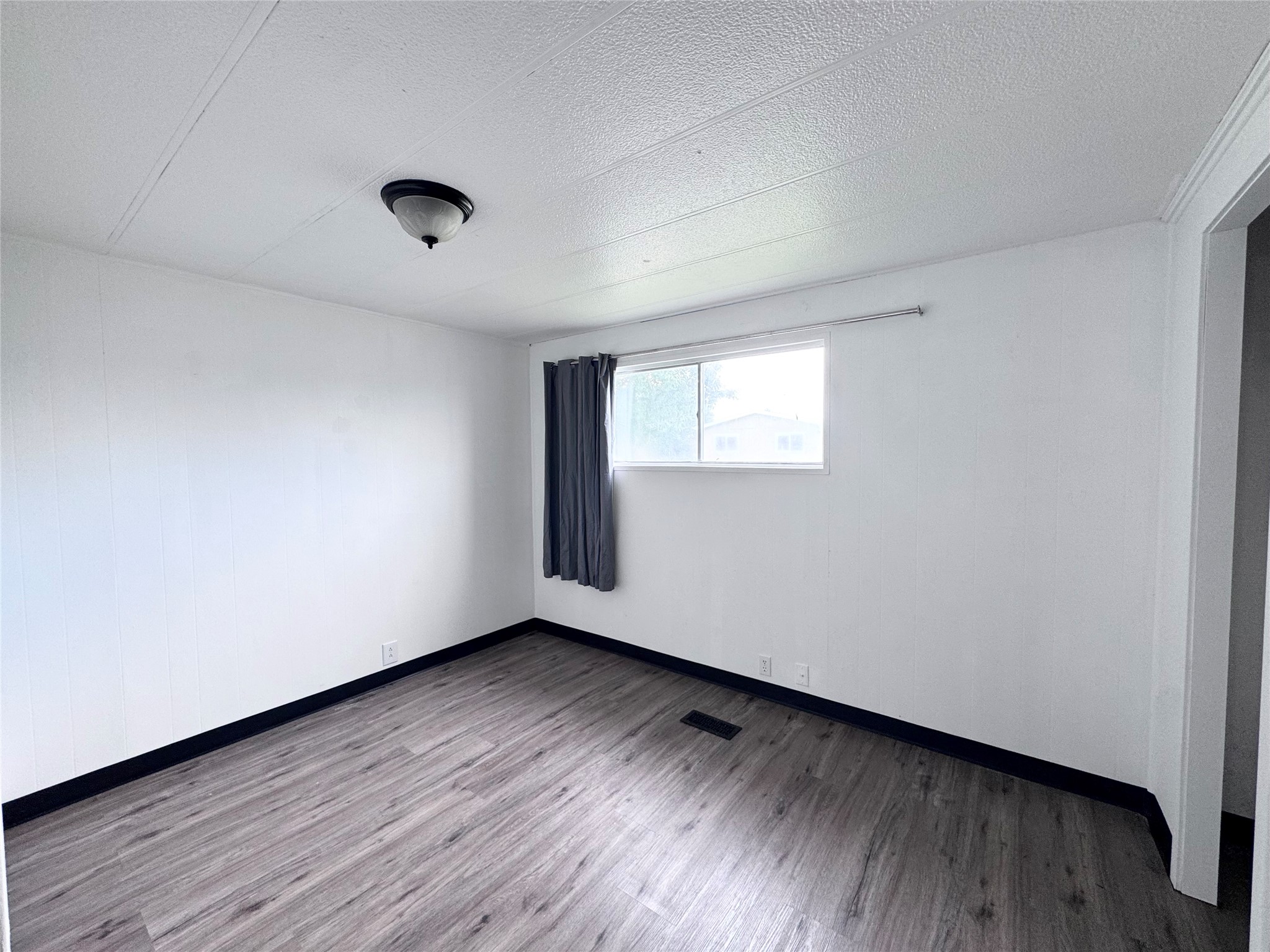 2958 Sunny Side Road Property Photo 10