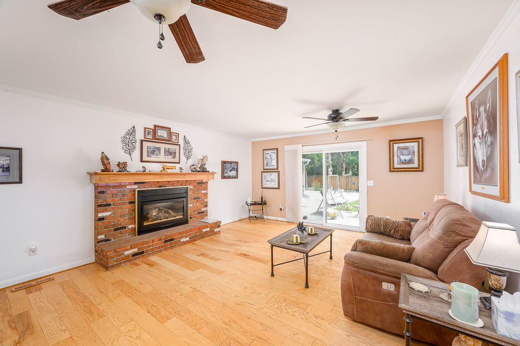 1903 Forest Park Drive Property Photo 4
