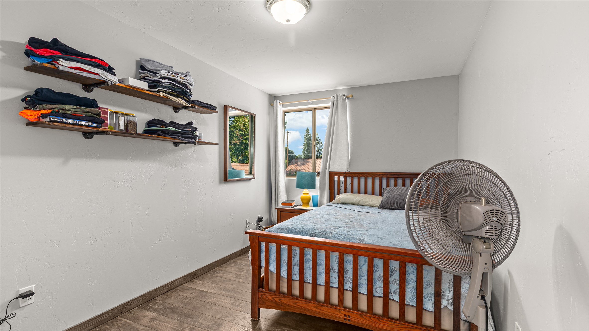 121 2nd Avenue E Property Photo 23