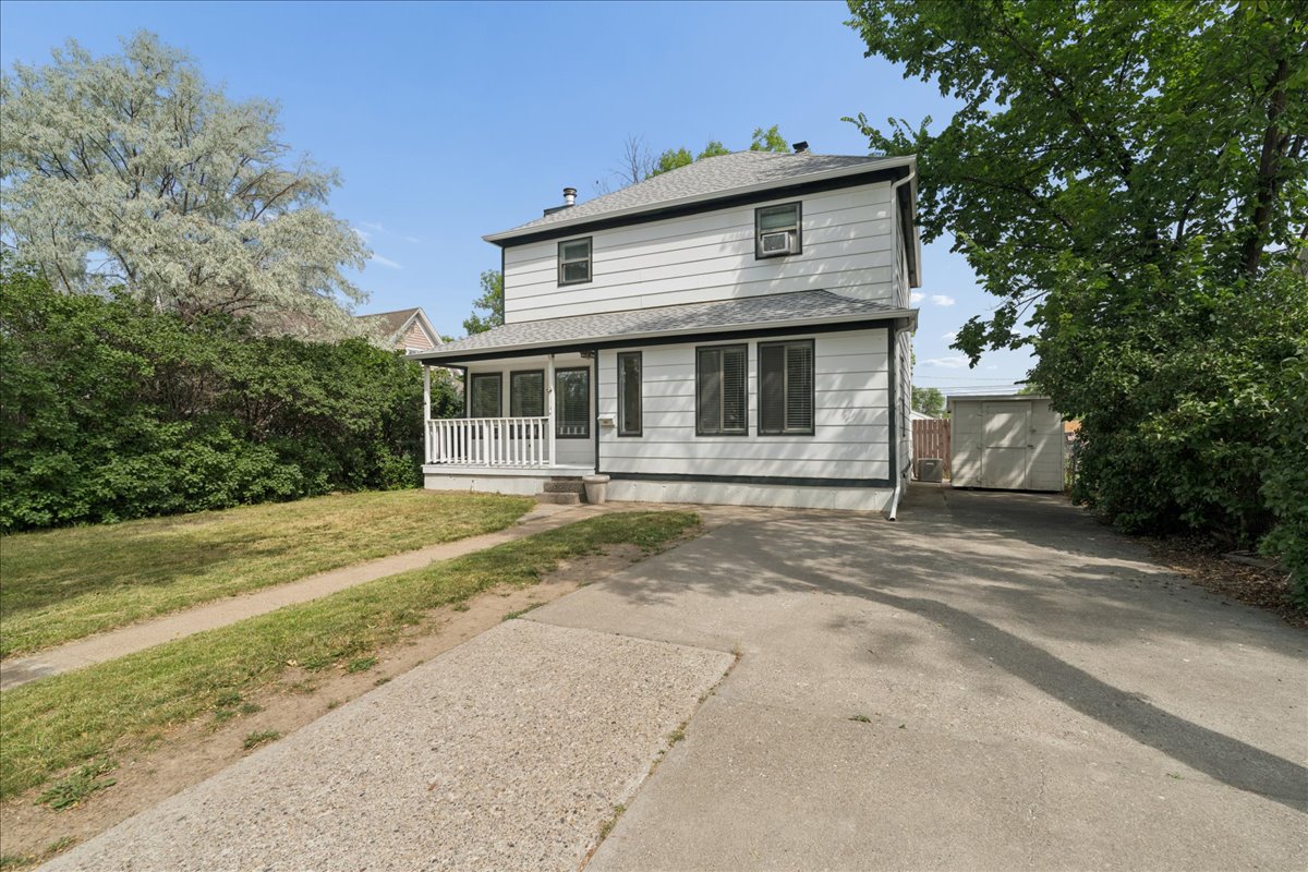 1219 9th Avenue S Property Photo 2