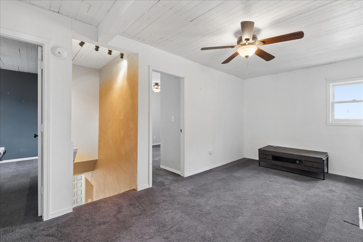 1219 9th Avenue S Property Photo 12