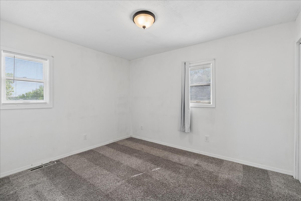 1219 9th Avenue S Property Photo 16