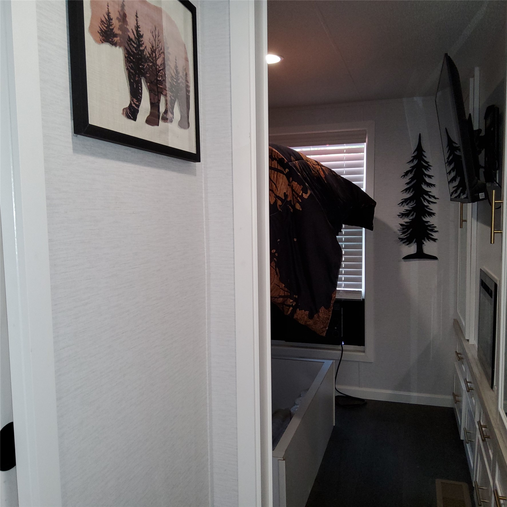 570 Shyrock Loop Drive Property Photo 31